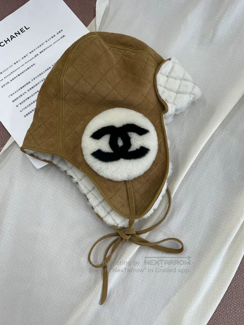 Chanel Chanel Brown suede helmet Size ONE SIZE - 3 Thumbnail