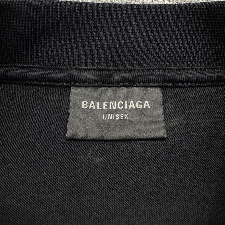 Balenciaga Balenciaga Devanagari letters do old damage to shirts Size US S / EU 44-46 / 1 - 2 Thumbnail