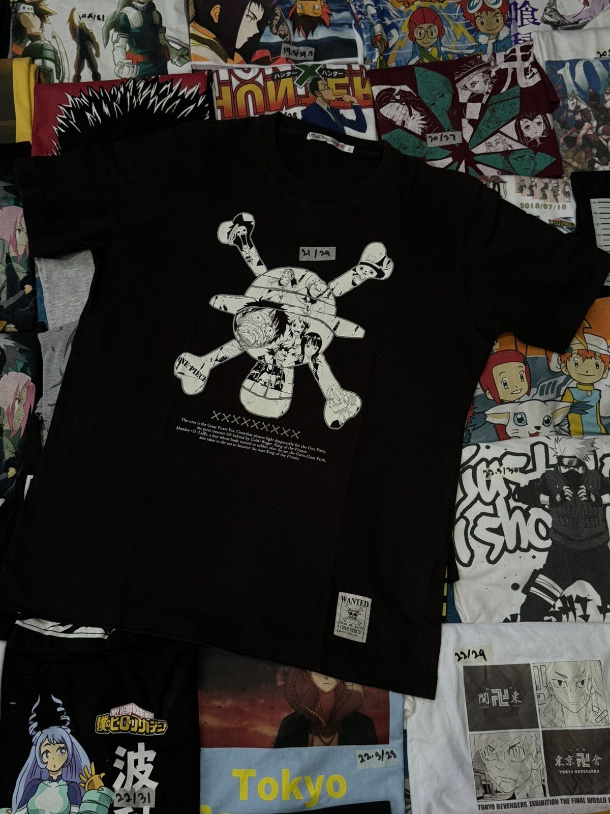 Anime × One Piece × Uniqlo Anime one piece mugiwara crew Size US L / EU 52-54 / 3 - 1 Thumbnail