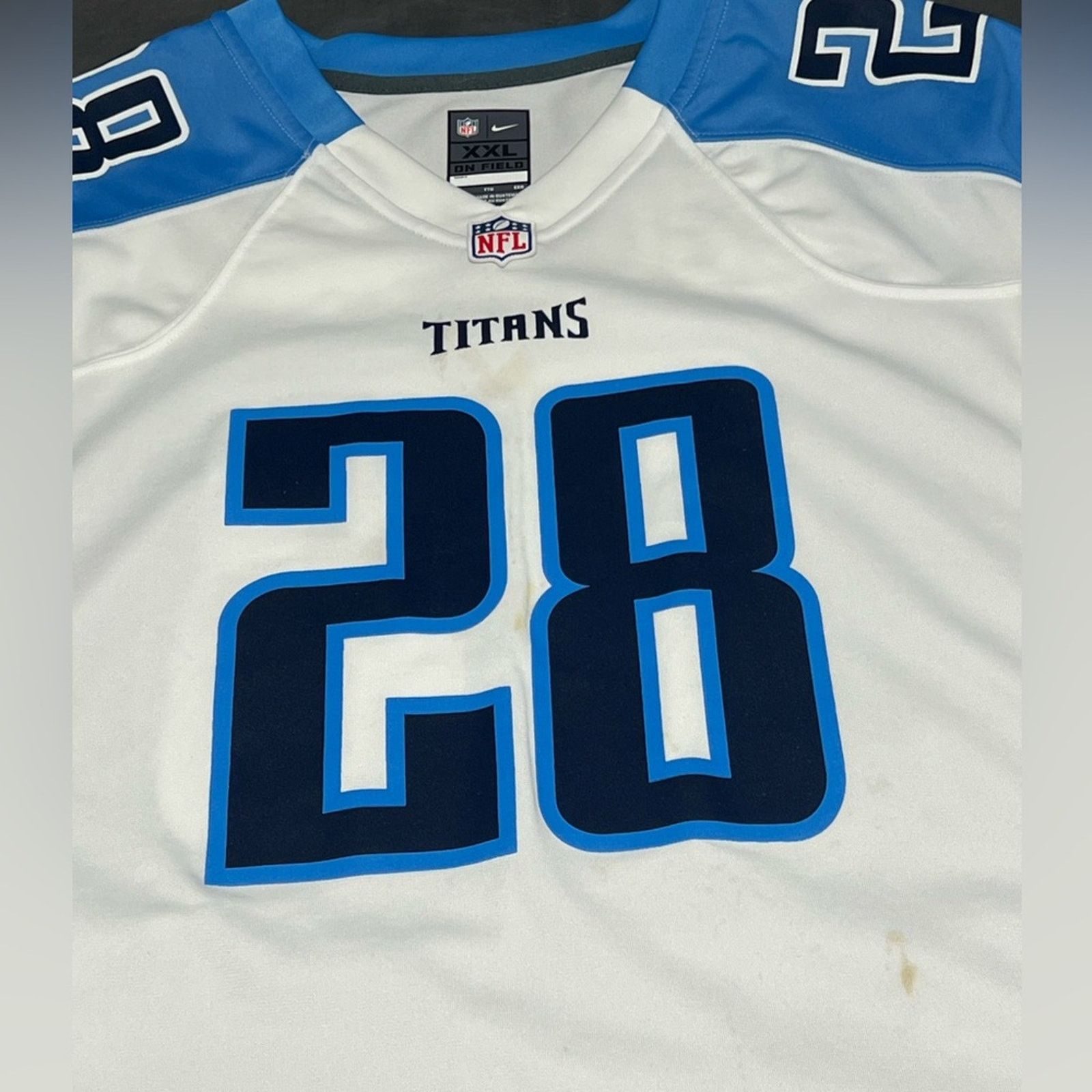 Nike Tennessee Titans Chris Johnson #28 Authentic Nike NFL Jersey Size US XXL / EU 58 / 5 - 3 Thumbnail