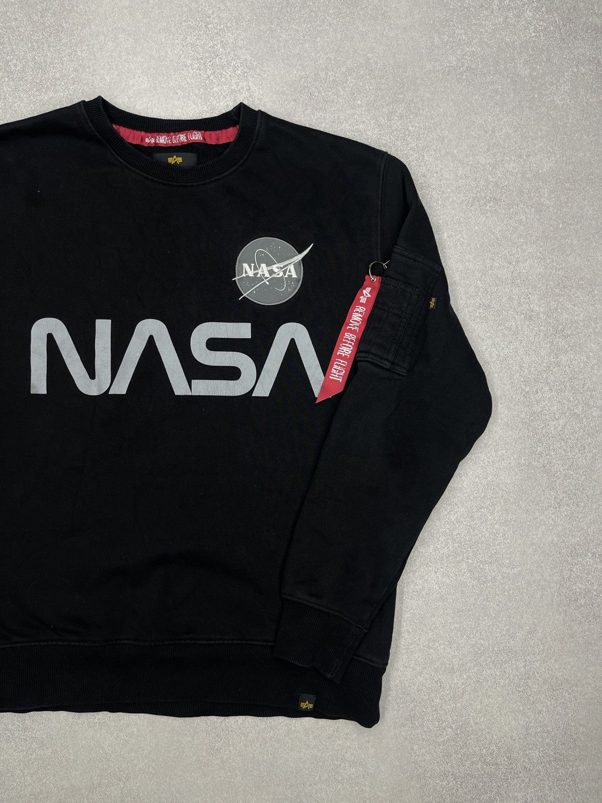 Alpha Industries Mens Alpha Industries x NASA Black Sweatshirt Size L Size US L / EU 52-54 / 3 - 3 Thumbnail