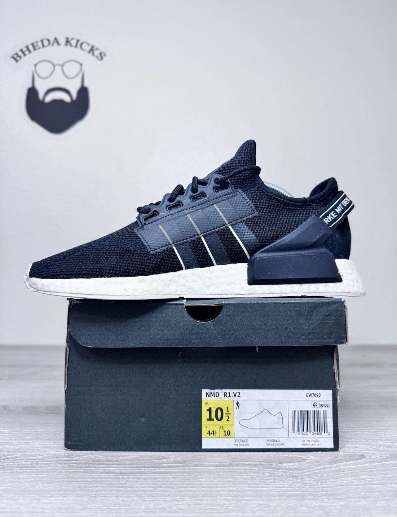 Adidas Adidas NMD R1.V2 GW7690 size 10.5 | Grailed