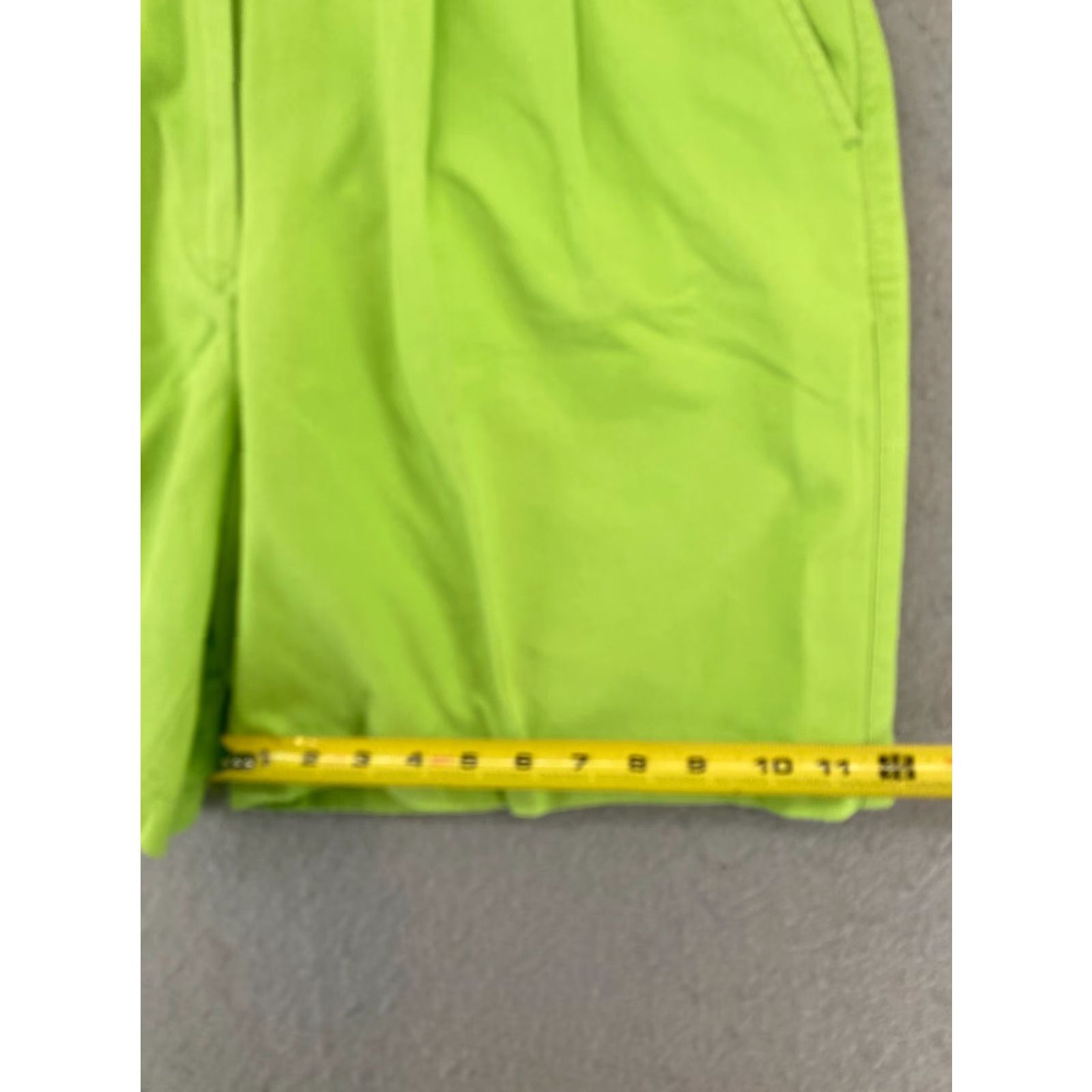 Tommy Hilfiger Tommy Hilfiger Women's Shorts 12 Green Pleated High Rise Casual Vintage Preppy Size 34" / US 12 / IT 48 - 6 Thumbnail