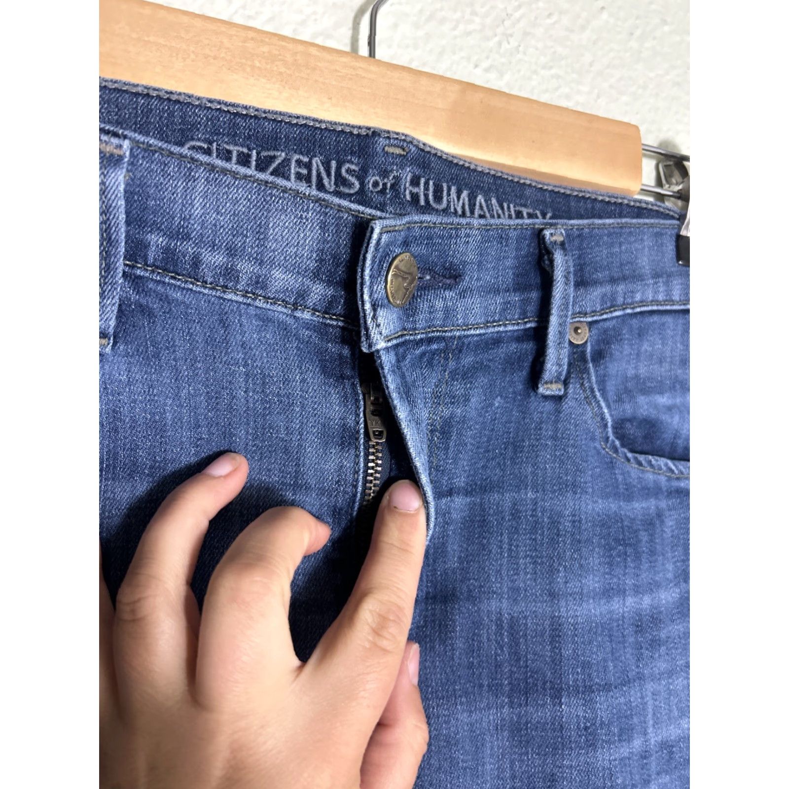 Citizens Of Humanity Citizens of Humanity Jeans Womens 32 Medium Wash Blue Flare Raw Hem 34x27 Womens Size 24" / US 00 / IT 34 - 6 Thumbnail