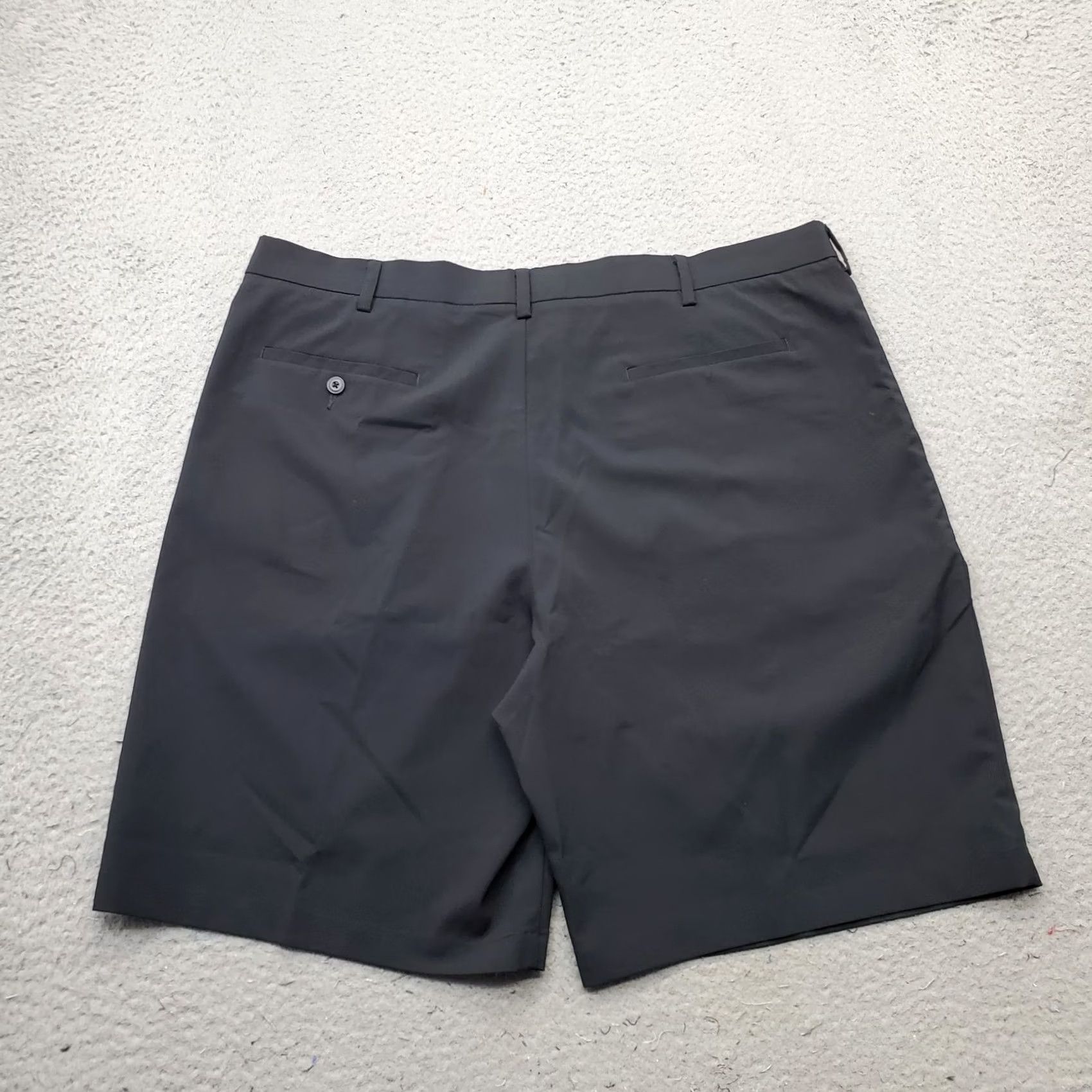 PGA Tour PGA TOUR Chino Shorts Mens 40 Black Pleated Stretch Performance Outdoor Size US 40 / EU 56 - 2 Thumbnail