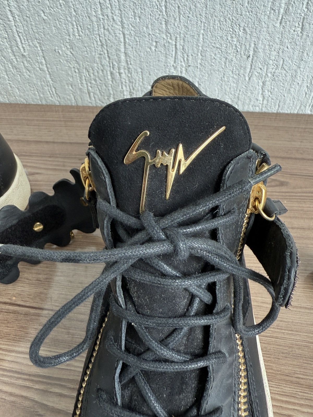 Giuseppe Zanotti Y2k😮‍💨🔥Gold strap buckle strap Sneaker Size US 10 / EU 43 - 11 Thumbnail