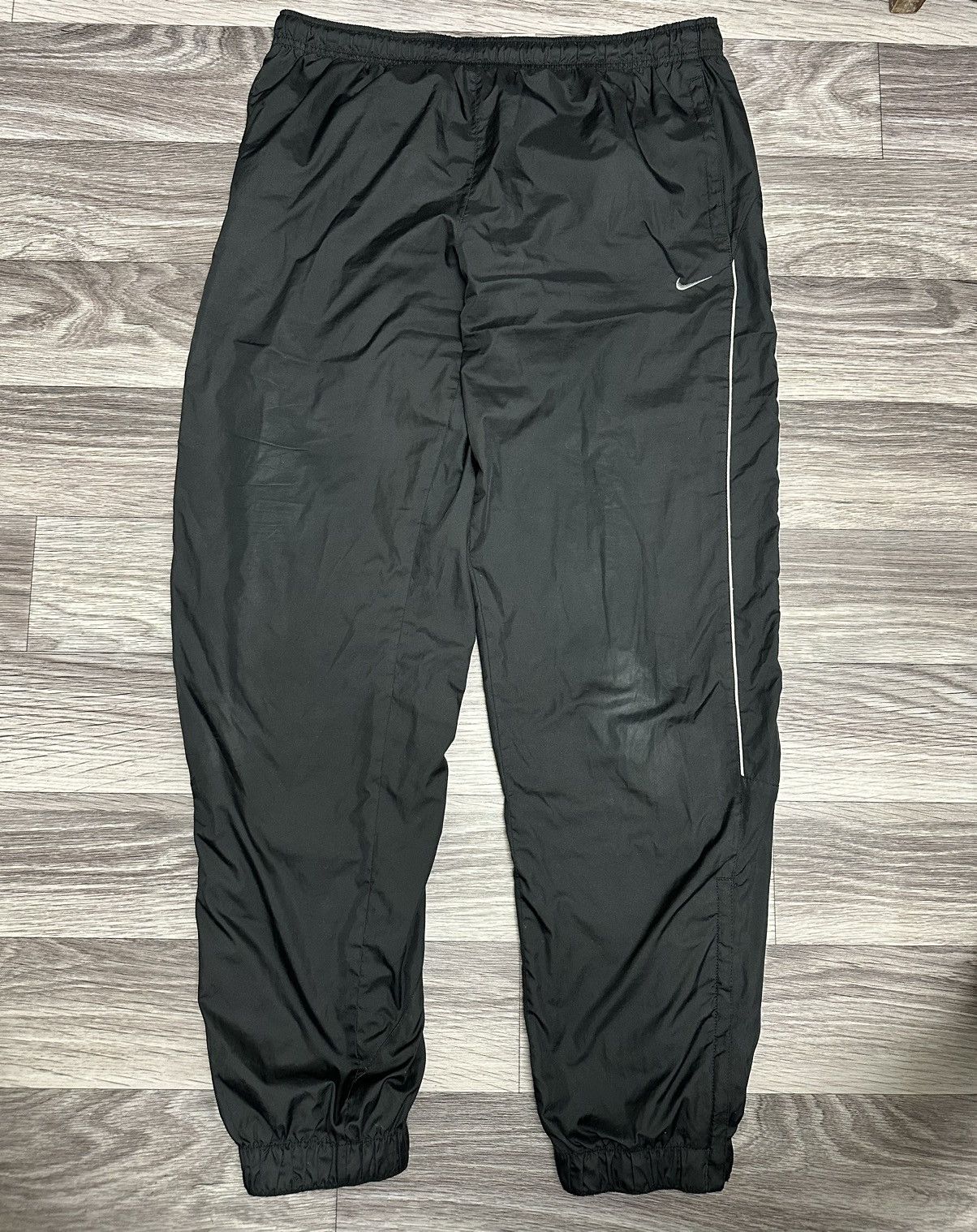 Nike × Vintage Nike Vintage Athletic 90s Baggy Nylon sweatpants trackpants Size US 32 / EU 48 - 1 Thumbnail