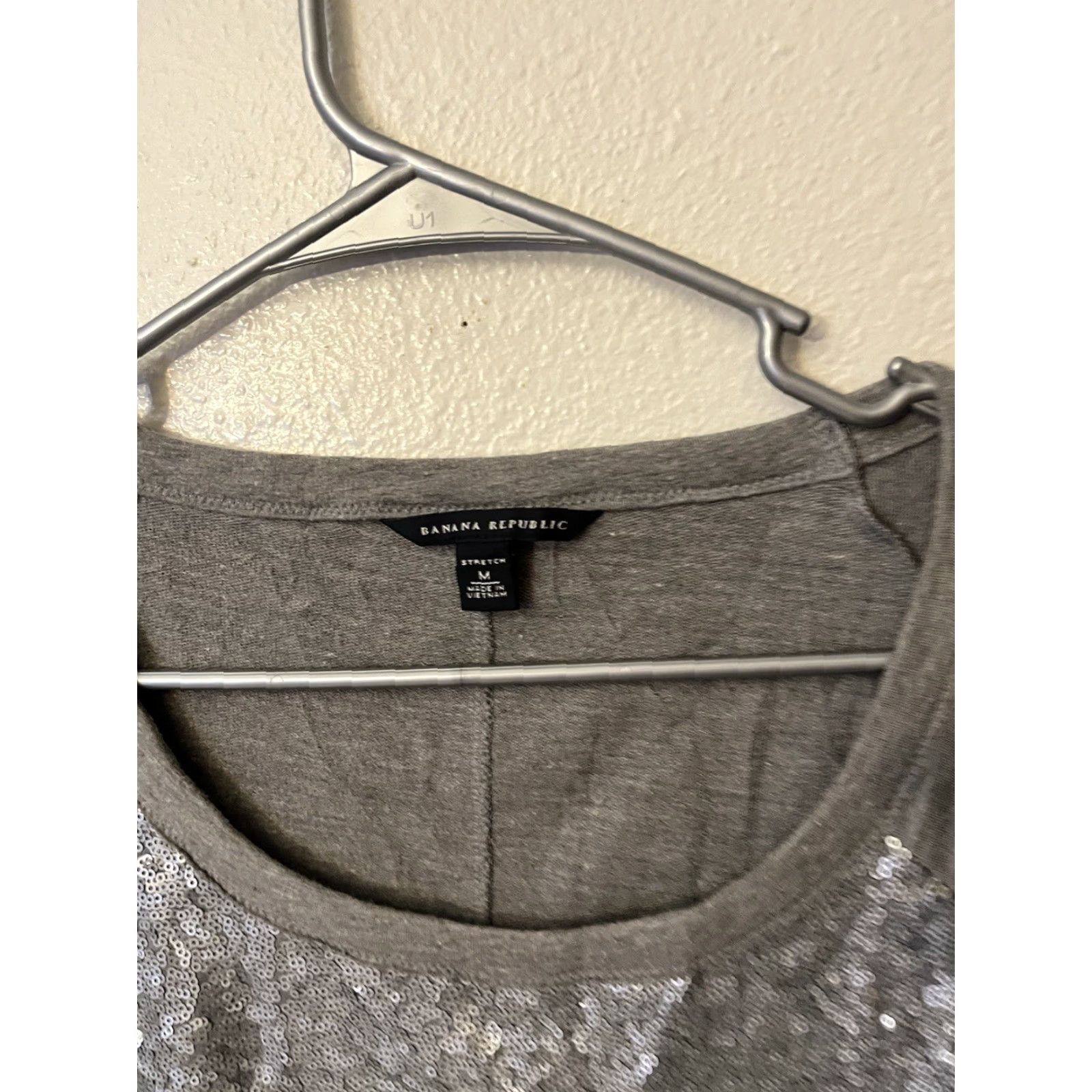 Banana Republic Banana Republic Gray With Sequin Round Neck Long Sleeve Sweater Women's M Size M / US 6-8 / IT 42-44 - 2 Thumbnail