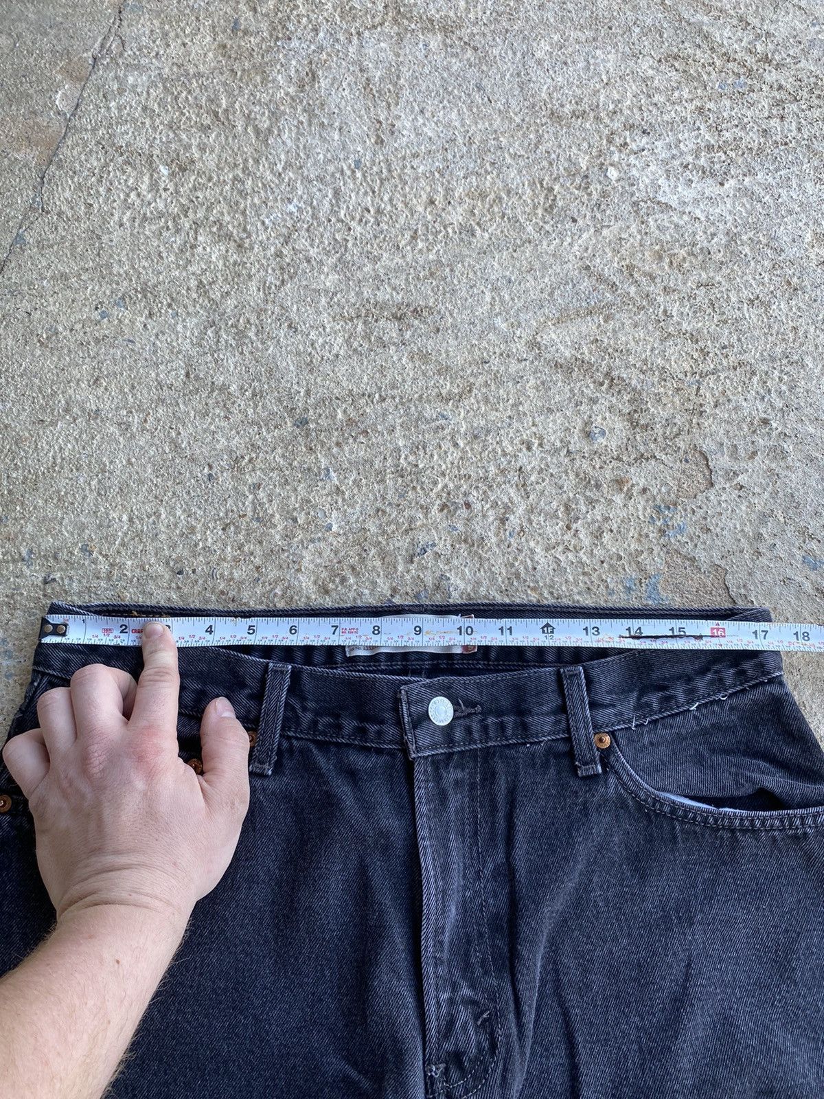 Levi's × Vintage VINTAGE Y2K LEVIS 505 BLACK DENIM REGULAR FIT JEANS Size US 34 / EU 50 - 8 Thumbnail