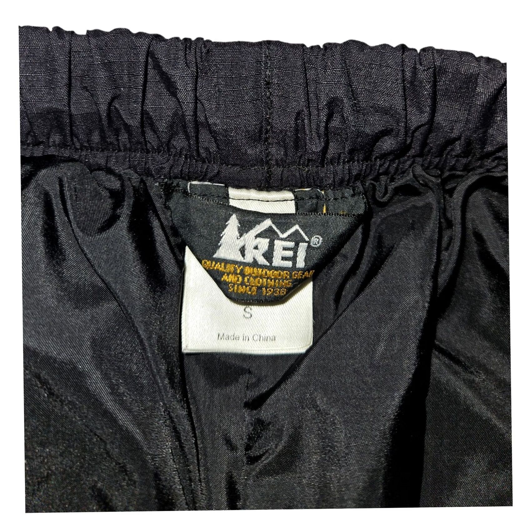 Vintage REI Elements Pants Mens Small Black Zip Pockets Zip Ankle Outdoors Sports Athletic Size US 29 - 2 Thumbnail