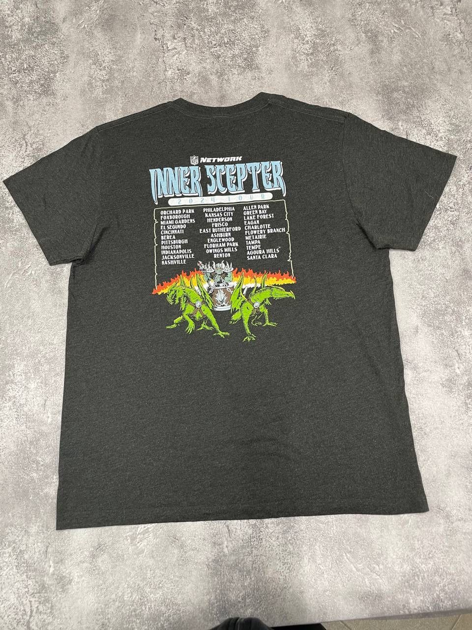 Homage Homage Angry Runs Men Graphic T- Shirt Grey Size XL Size US XL / EU 56 / 4 - 4 Thumbnail