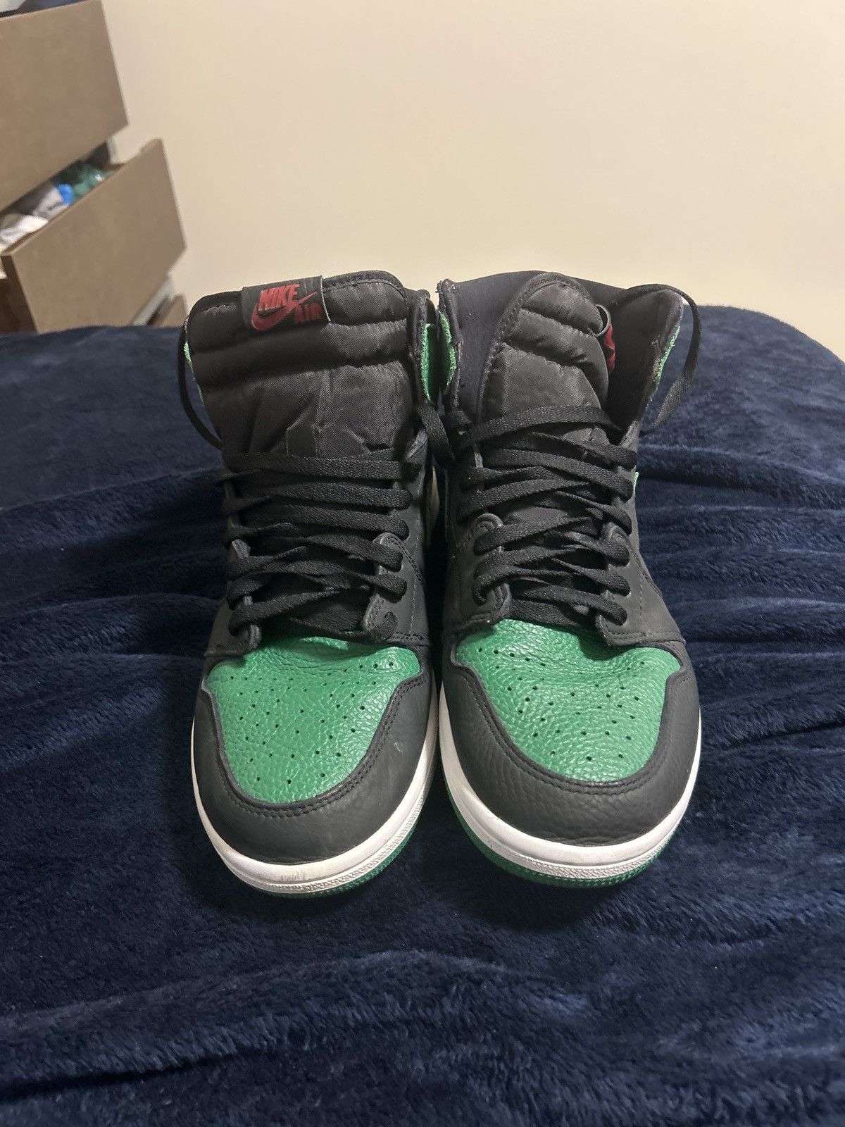 Jordan Brand Jordan 1 pine green Size US 12 / EU 45 - 4 Thumbnail