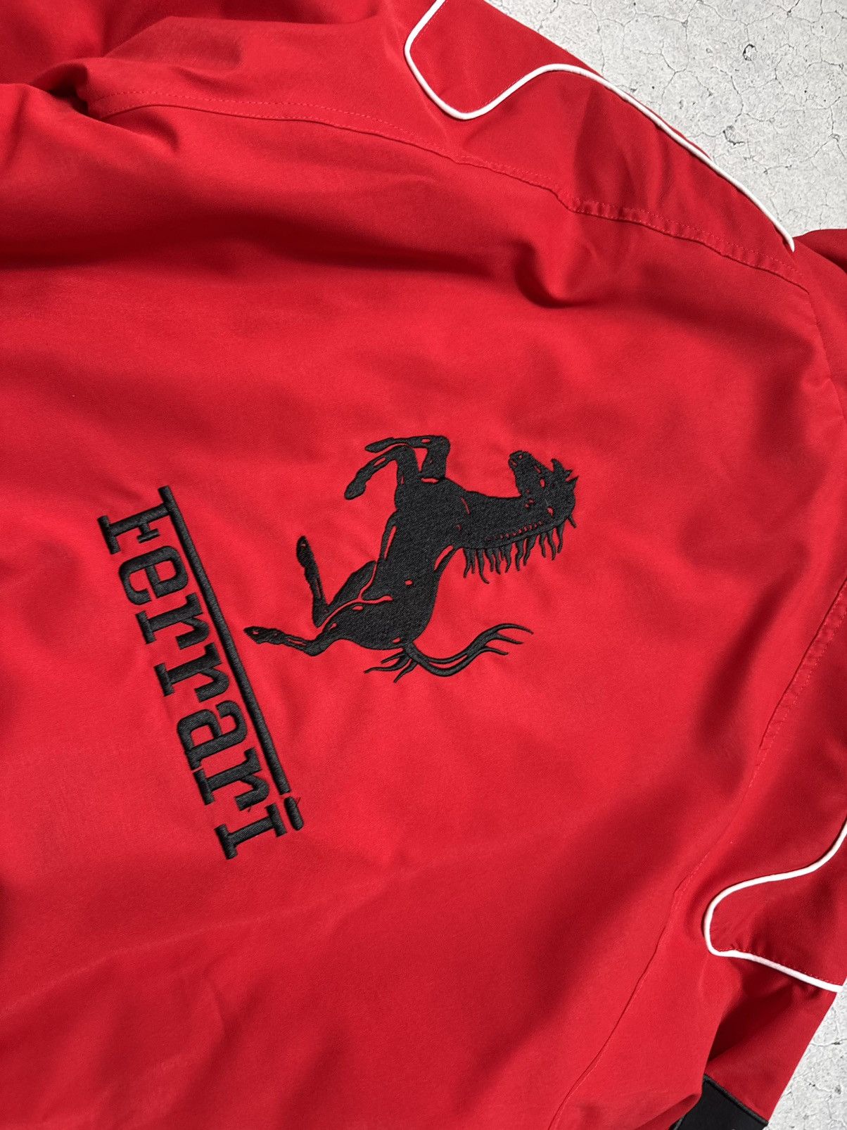 Ferrari Ferrari F1 Racing Bomber Jacket Hype Rare Big Logo Vintage Size US XL / EU 56 / 4 - 10 Thumbnail