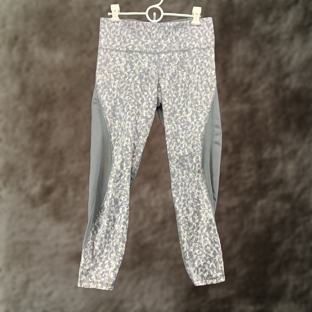 Old Navy Old Navy Leggings Womens Large L Gray Active Elevate Go Dry Stretch Leopard 29 Size 36" / US 14 / IT 50 - 1 Thumbnail