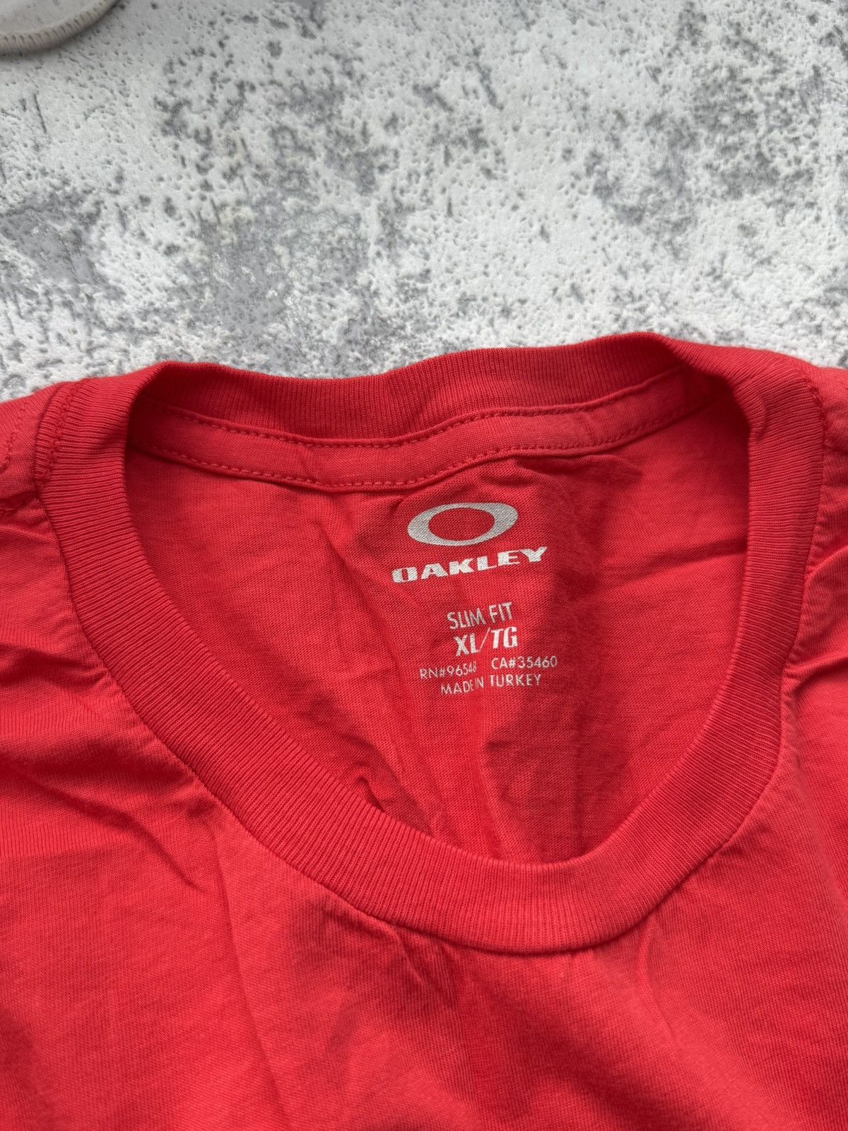 Oakley Oakley Centr Logo Slim Fit T-Shirt Size US XL / EU 56 / 4 - 7 Thumbnail