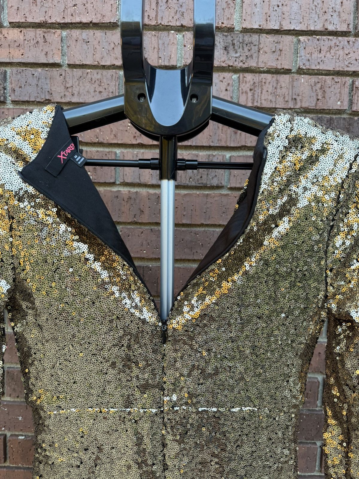 Other Xtaren Gold Sequin Plunge Wrap Mini Dress Womens cocktail Size M / US 6-8 / IT 42-44 - 6 Thumbnail