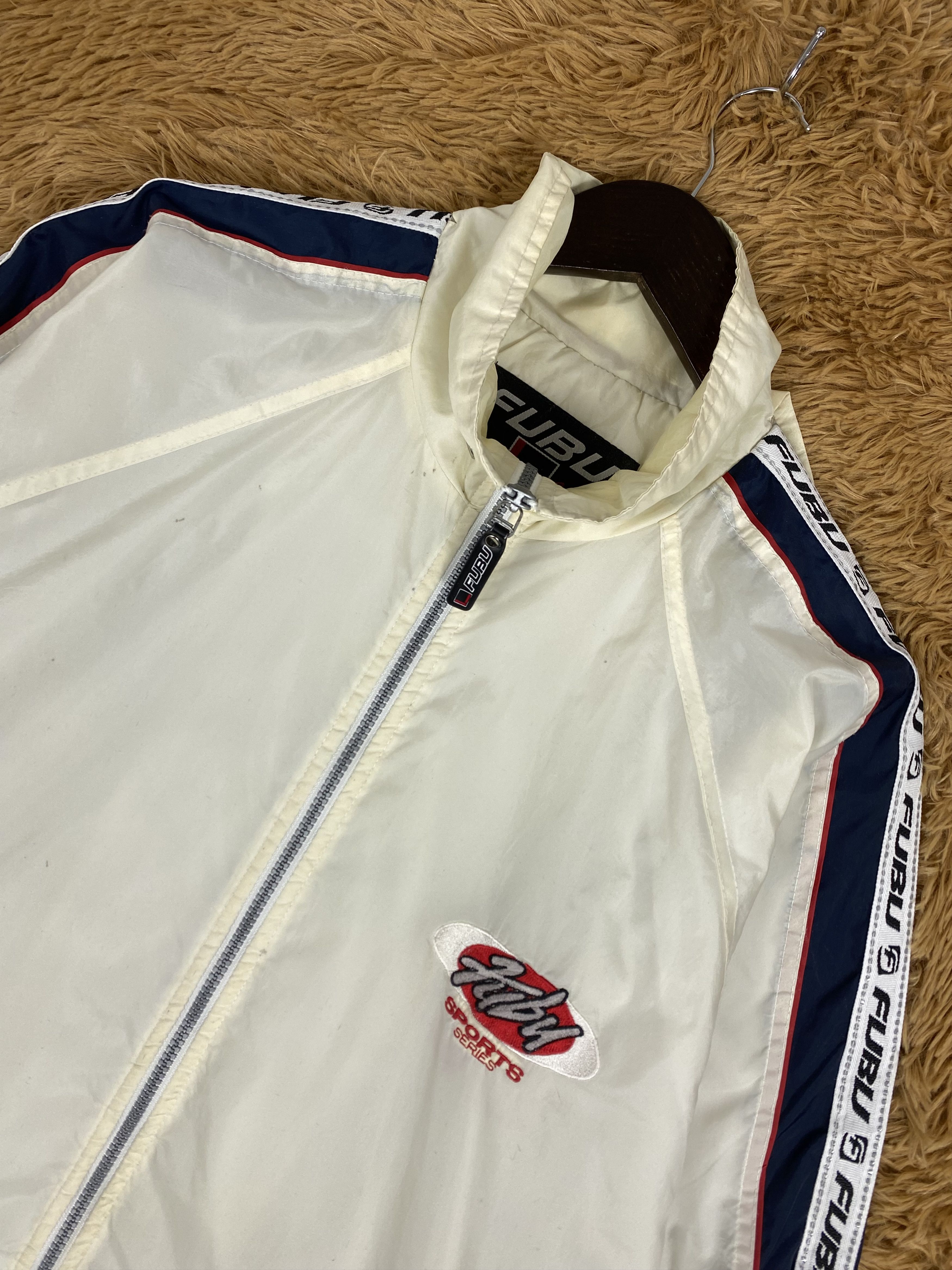 Fubu Vintage Fubu 90s Tape on Sleeve Windbreaker PJ2517 Size US XXL / EU 58 / 5 - 3 Thumbnail