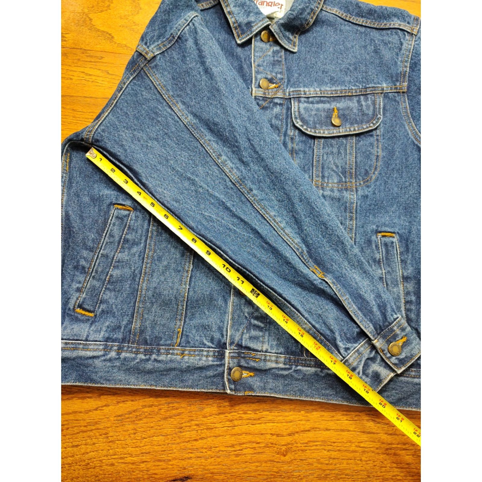 Wrangler VINTAGE Wrangler Rugged Wear RJK30AN Mens Medium Blue Denim Trucker Jacket Y2K Wrangler Rugged Wear Denim Jacket Western 90s Mens Size US M / EU 48-50 / 2 - 7 Thumbnail