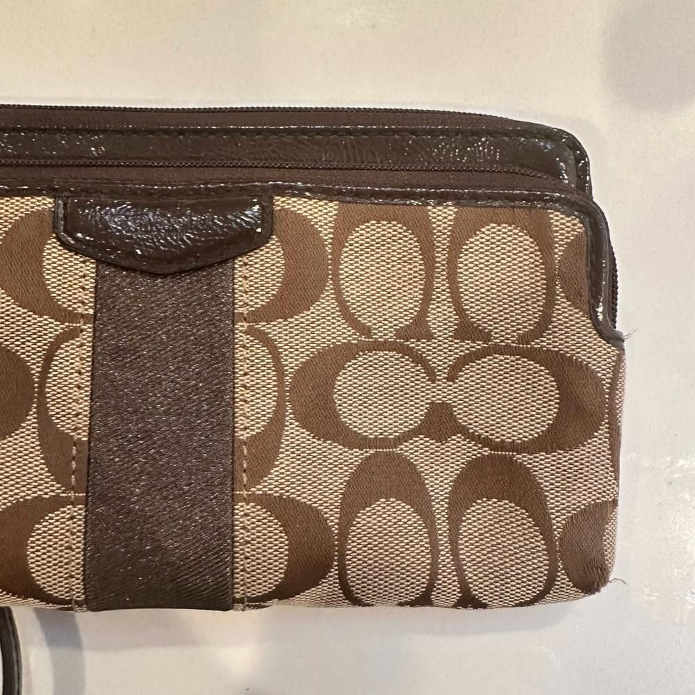 Coach Coach Signature Khaki Mahogany Canvas Double Zip Wristlet Size ONE SIZE - 5 Thumbnail