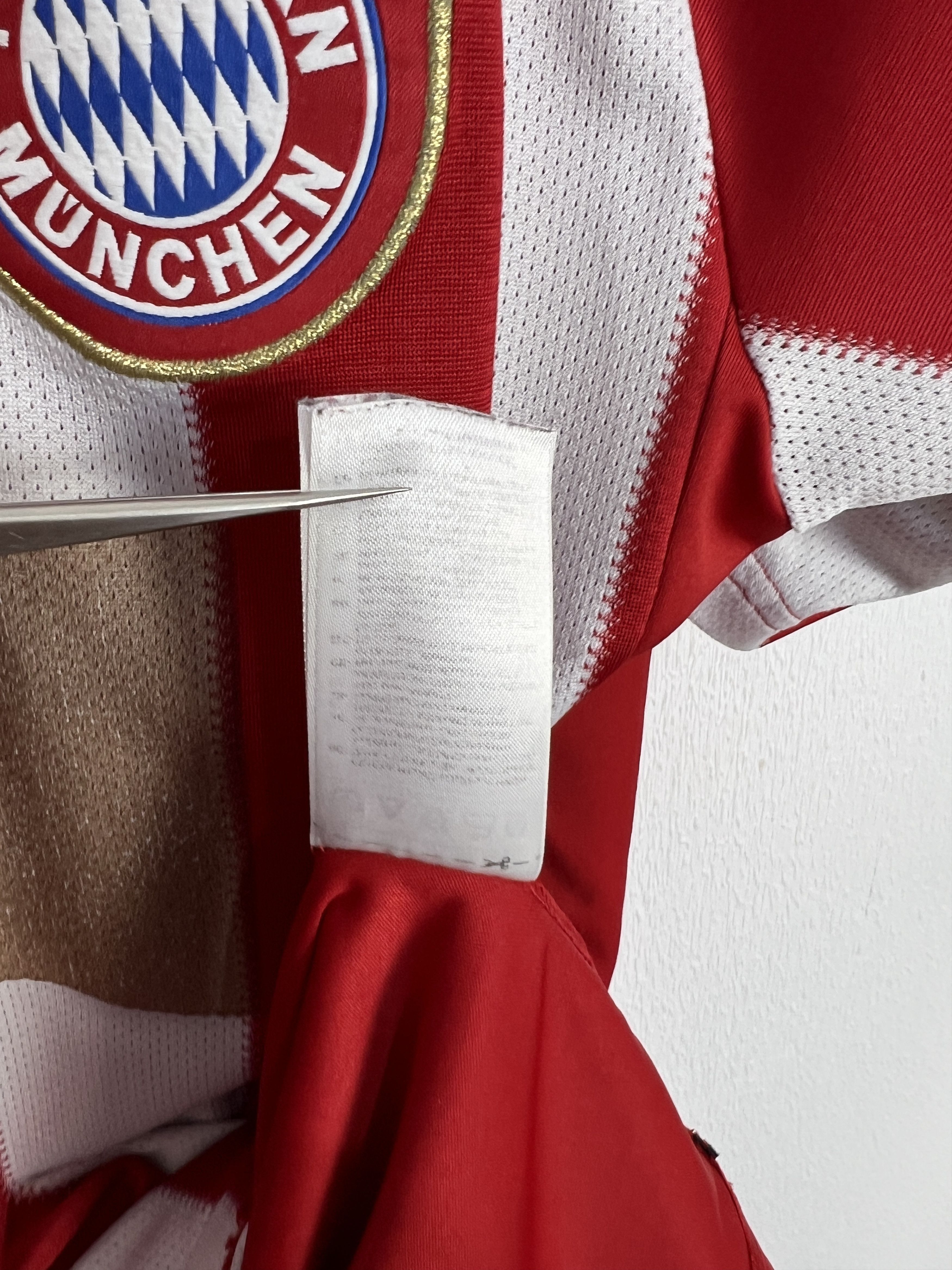 Adidas Bayern Munich Home football shirt 2010 Soccer Adidas Jersey Size US L / EU 52-54 / 3 - 13 Thumbnail