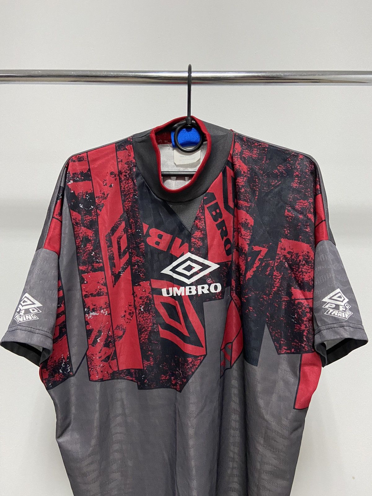 Umbro Umbro Training Pro Big Logo Vintage T shirt Jersey Coombes 7 Size US M / EU 48-50 / 2 - 3 Thumbnail