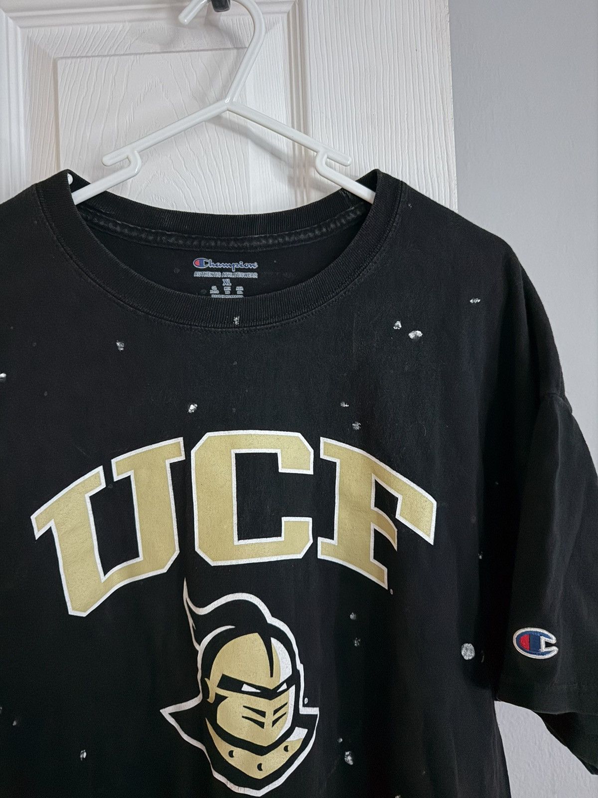 Champion Black Champion UCF t shirt paint Size US XL / EU 56 / 4 - 2 Thumbnail