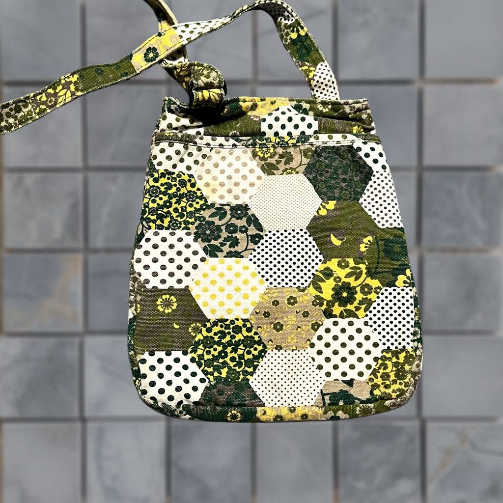 KAVU Kavu Mini Keeper Crossbody Bag Carolina Quilt Green White Patchwork Purse Womens Crossbody Bag Green Quilt Patchwork Kavu Mini Keeper Size ONE SIZE - 1 Thumbnail