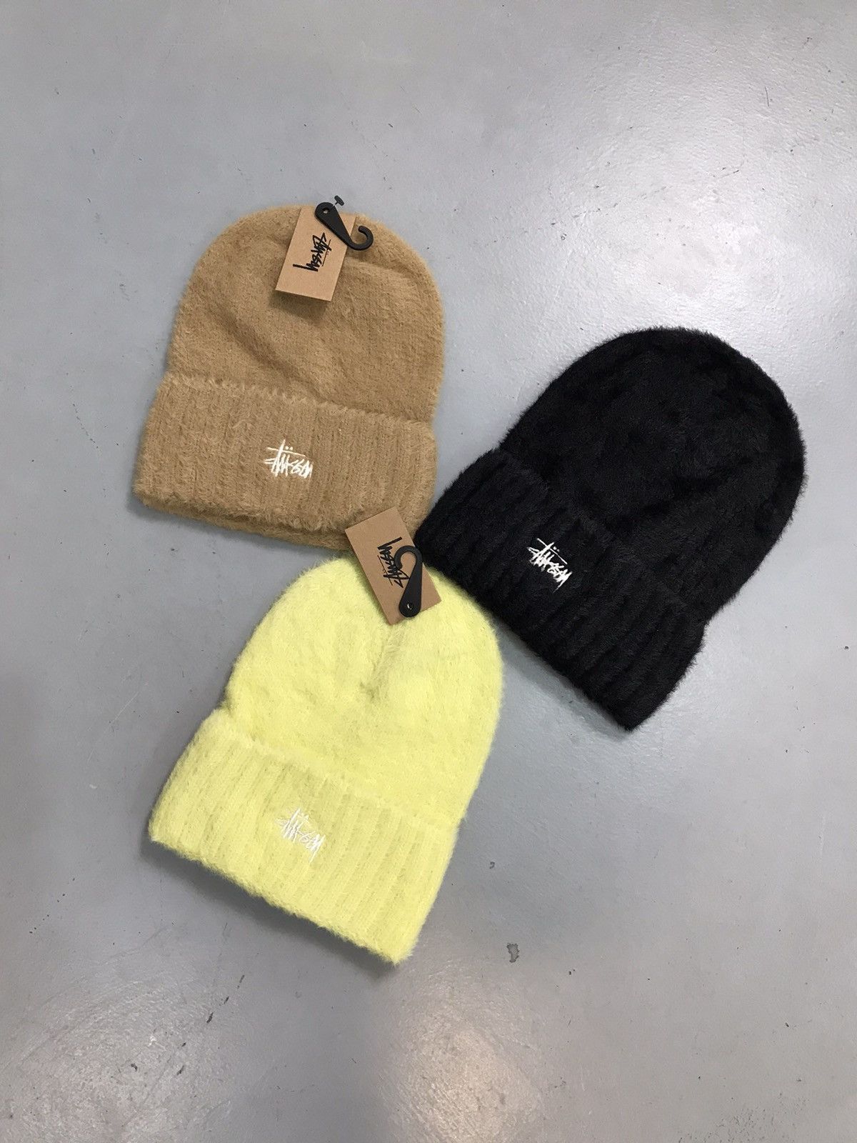 Carhartt Bundle of 10 factory leftover stussy graphic printed binnie Size ONE SIZE - 5 Thumbnail