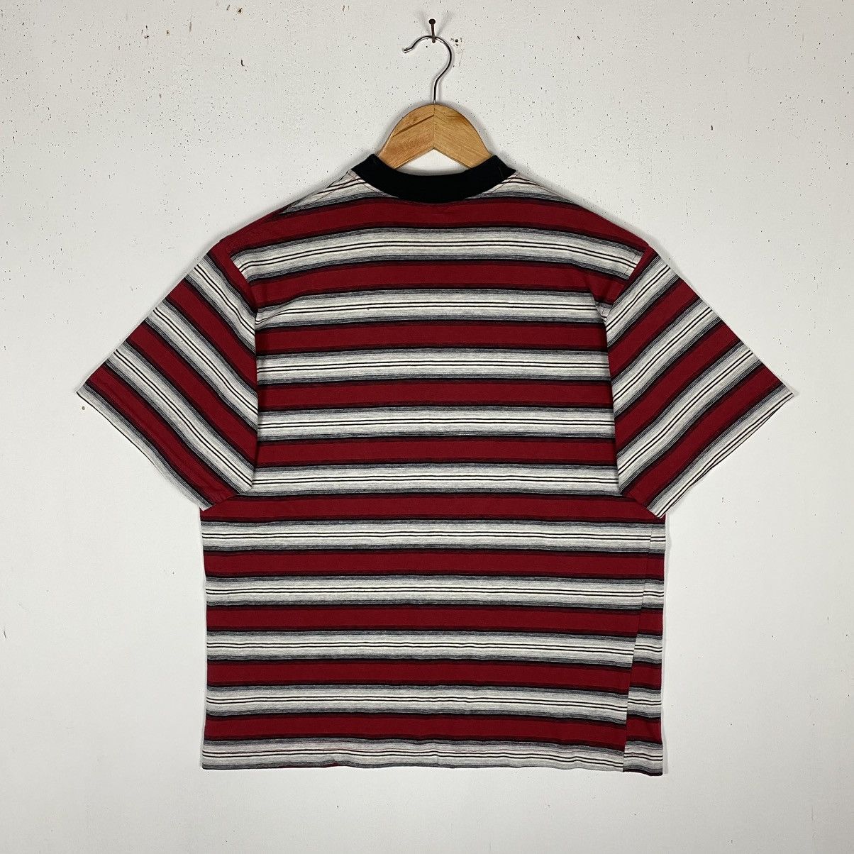 Vintage VINTAGE 90's GORDON & SMITH RED STRIPED TEE SURF SKATE TEE Size US M / EU 48-50 / 2 - 7 Thumbnail