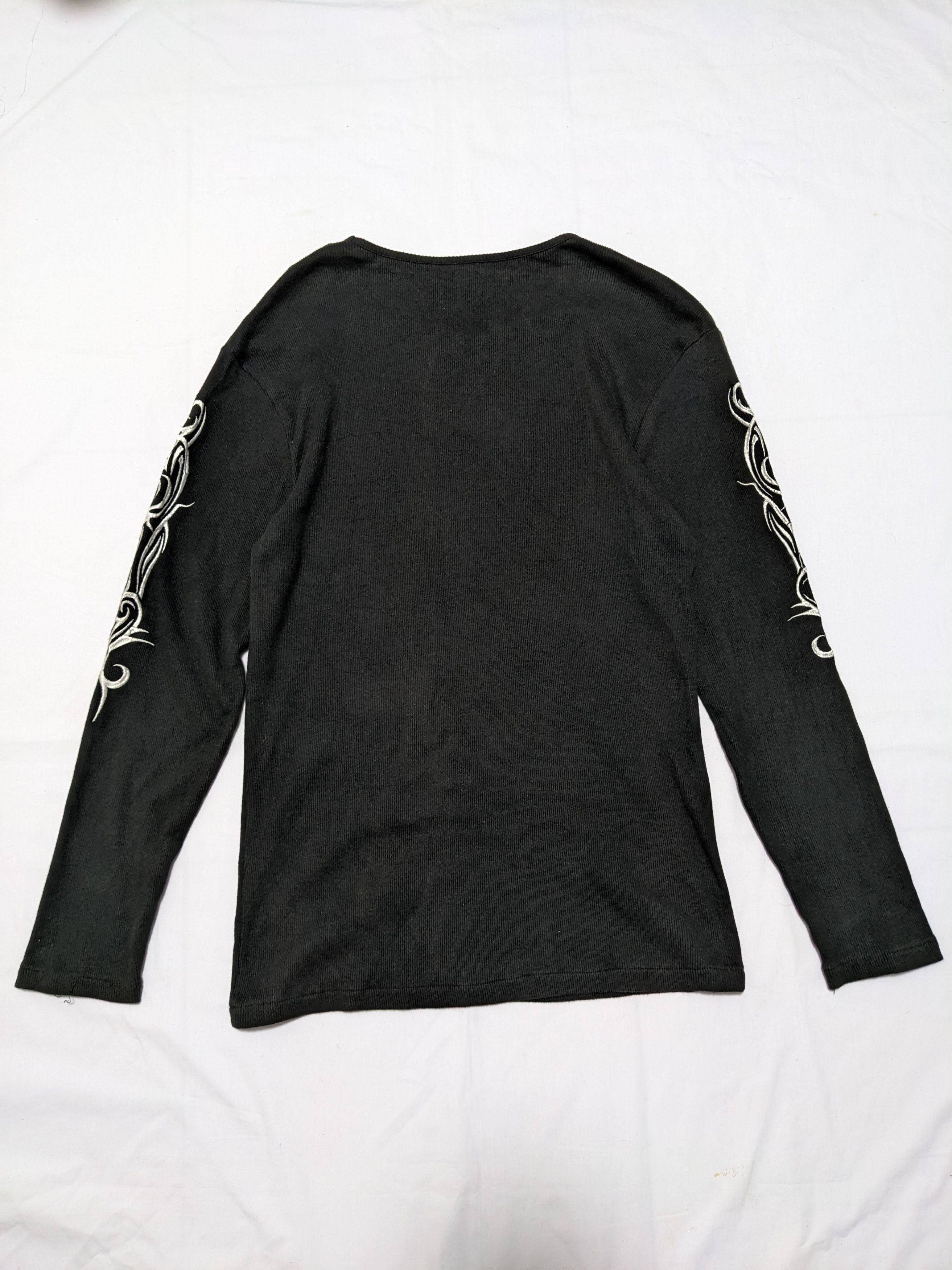 Affliction × Japanese Brand × Le Grande Bleu (L.G.B.) Y2K Youbet Affliction Style Tribal Embroidery Black Shirt Size US M / EU 48-50 / 2 - 2 Thumbnail