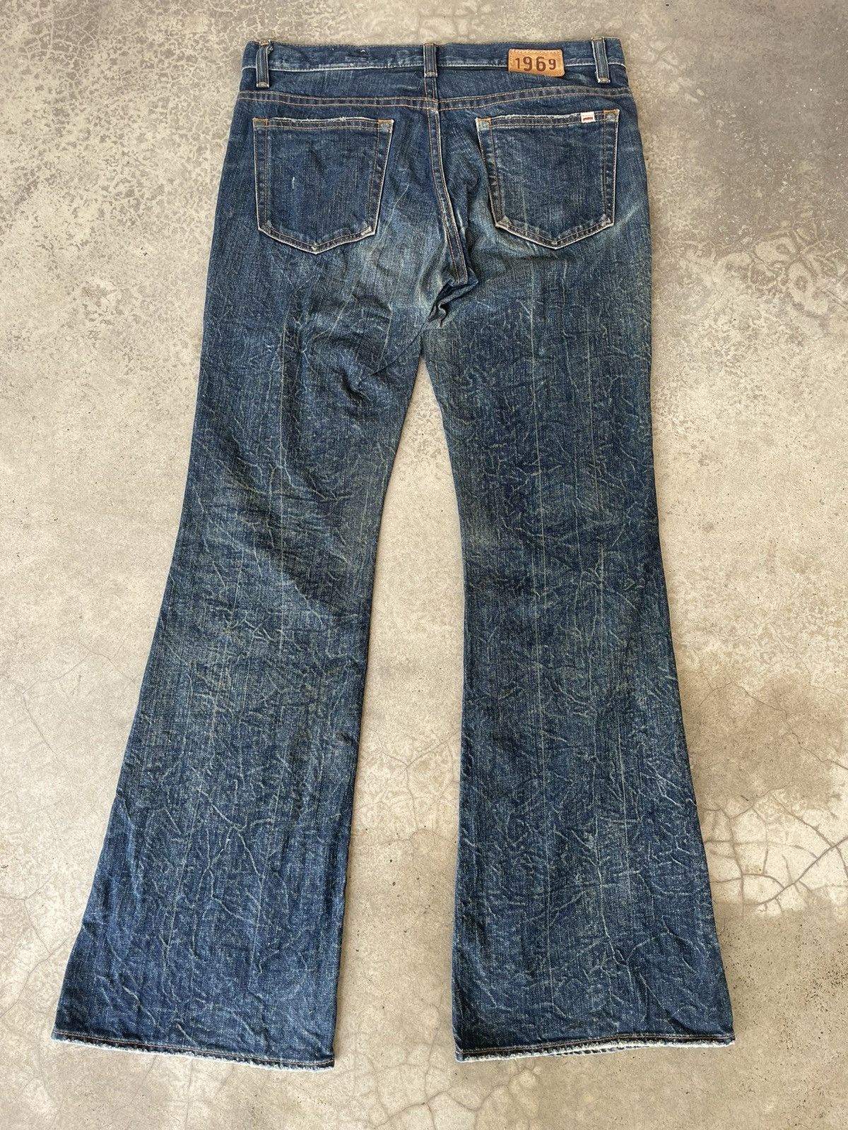 Gap Flare Jeans Vintage Gap Bootcut Nice Design Size US 32 / EU 48 - 4 Thumbnail