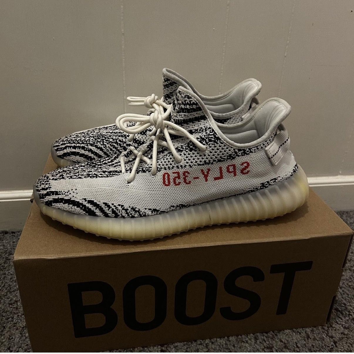 Yeezy Yeezy 350 V2 Zebra - Size 11.5 Size US 11.5 / EU 44-45 - 1 Thumbnail