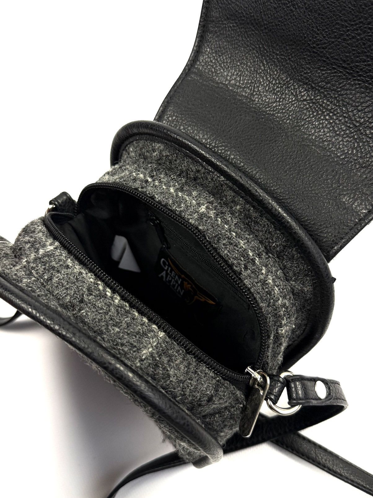 Harris Tweed Harris Tweed x Glen Appin Scotland Plaid Tweed Crossbody Bag Size ONE SIZE - 15 Thumbnail