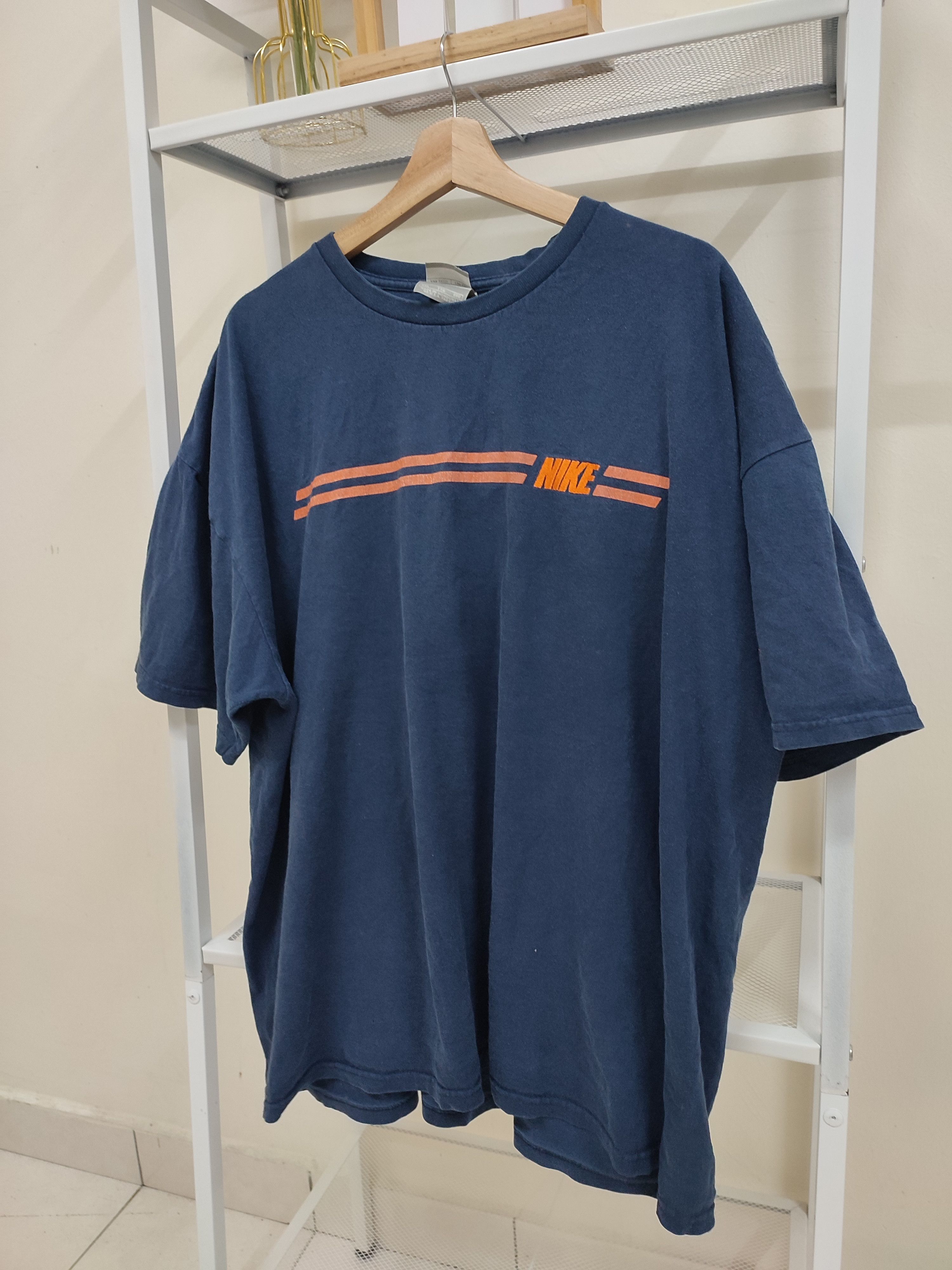 Nike 💥 BAGGY💥 Y2K NIKE SPELL OUT TEE RARE Size US XXL / EU 58 / 5 - 1 Thumbnail