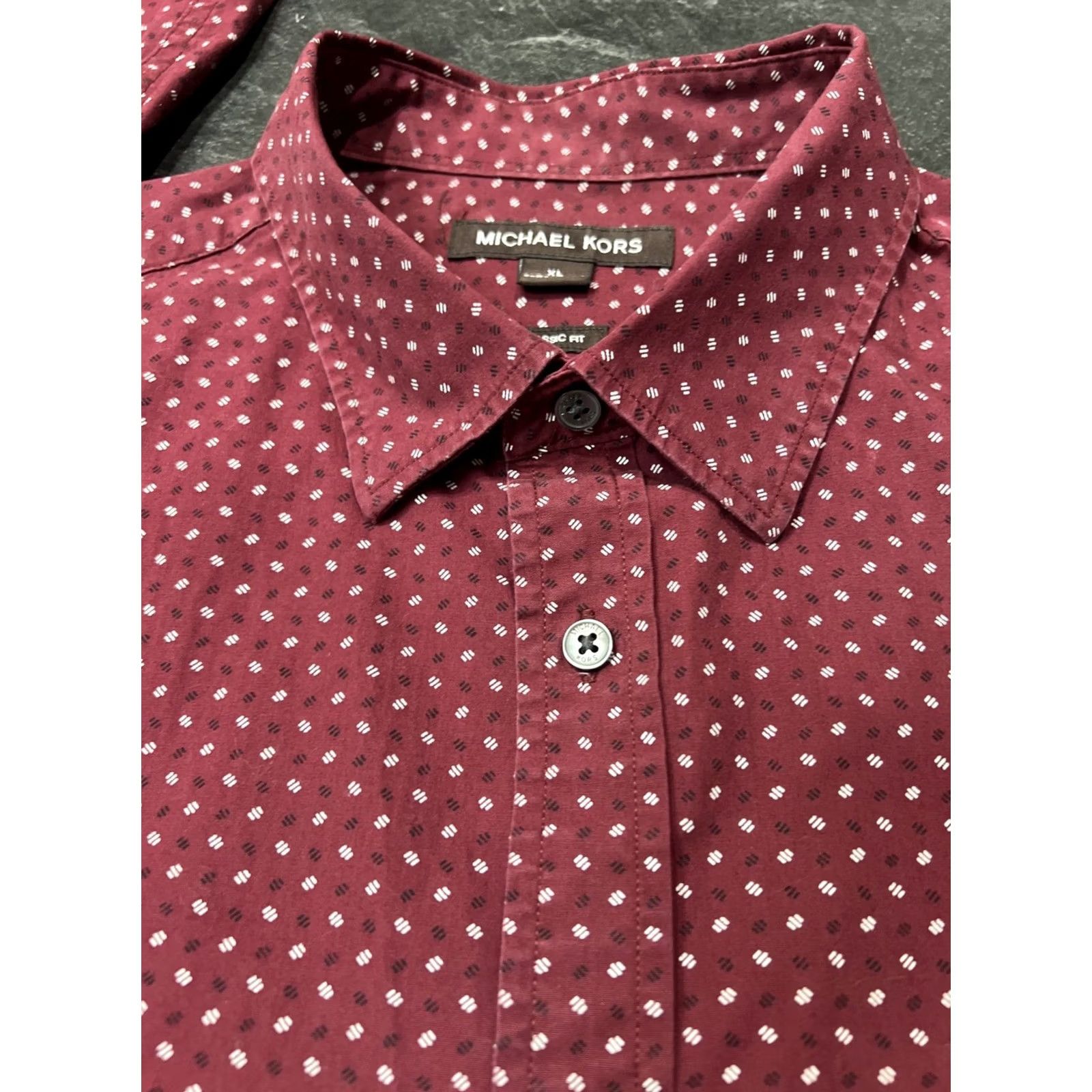Michael Kors Michael Kors Button Down Shirt Men XL Red Slim Cotton Elastane Navy Burgundy Dot Pattern Long Sleeve Collared Bottom Down Dress Shirt Size 46R - 4 Thumbnail