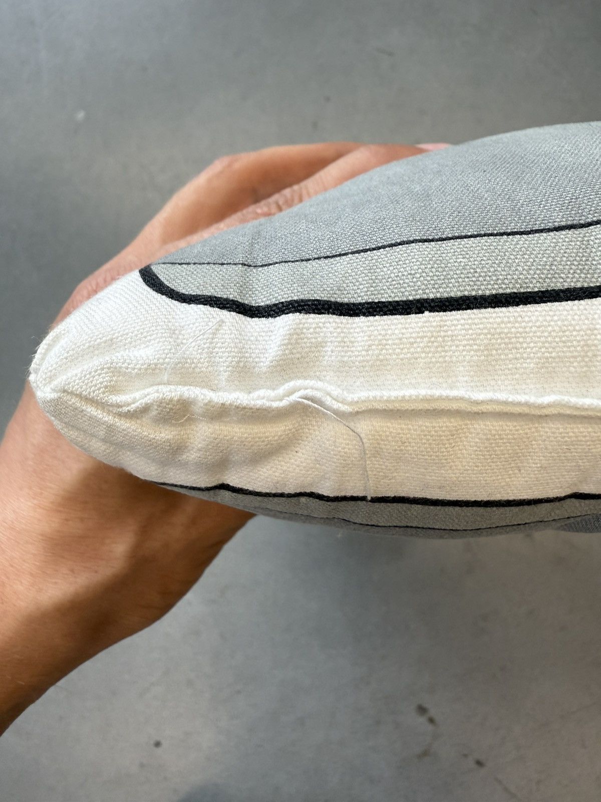 希少　kaws original fake cushion pillow KAWS x ORIGINALFAKE Companion Cushion Pillow - Excellent Condition