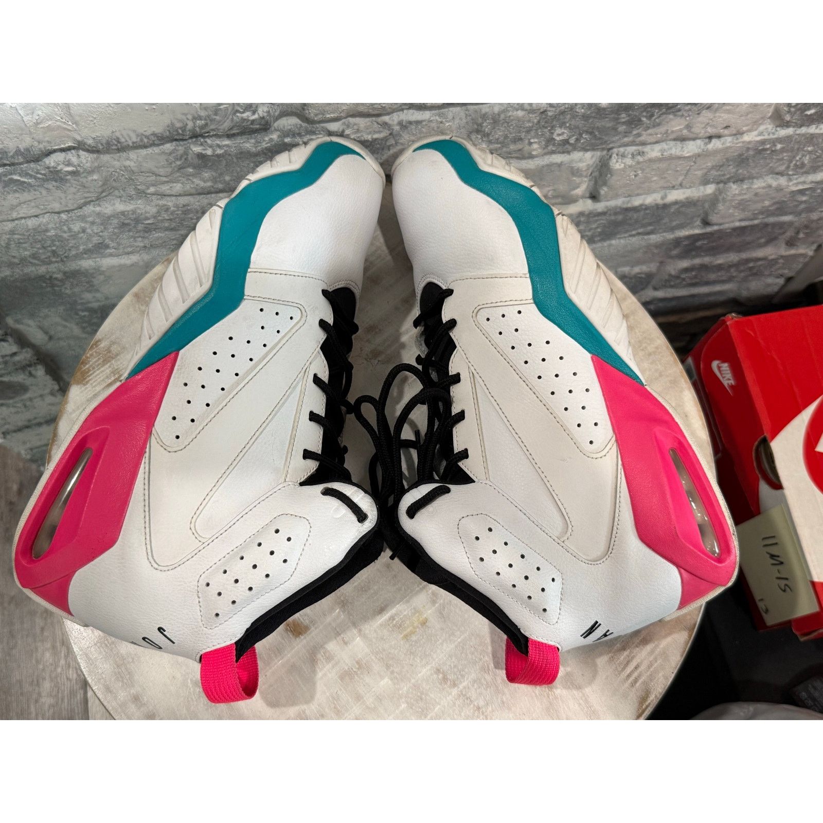 Jordan Brand Jordan Lift Off South Beach Size 11 AR4430-105 Size US 11 / EU 44 - 5 Thumbnail