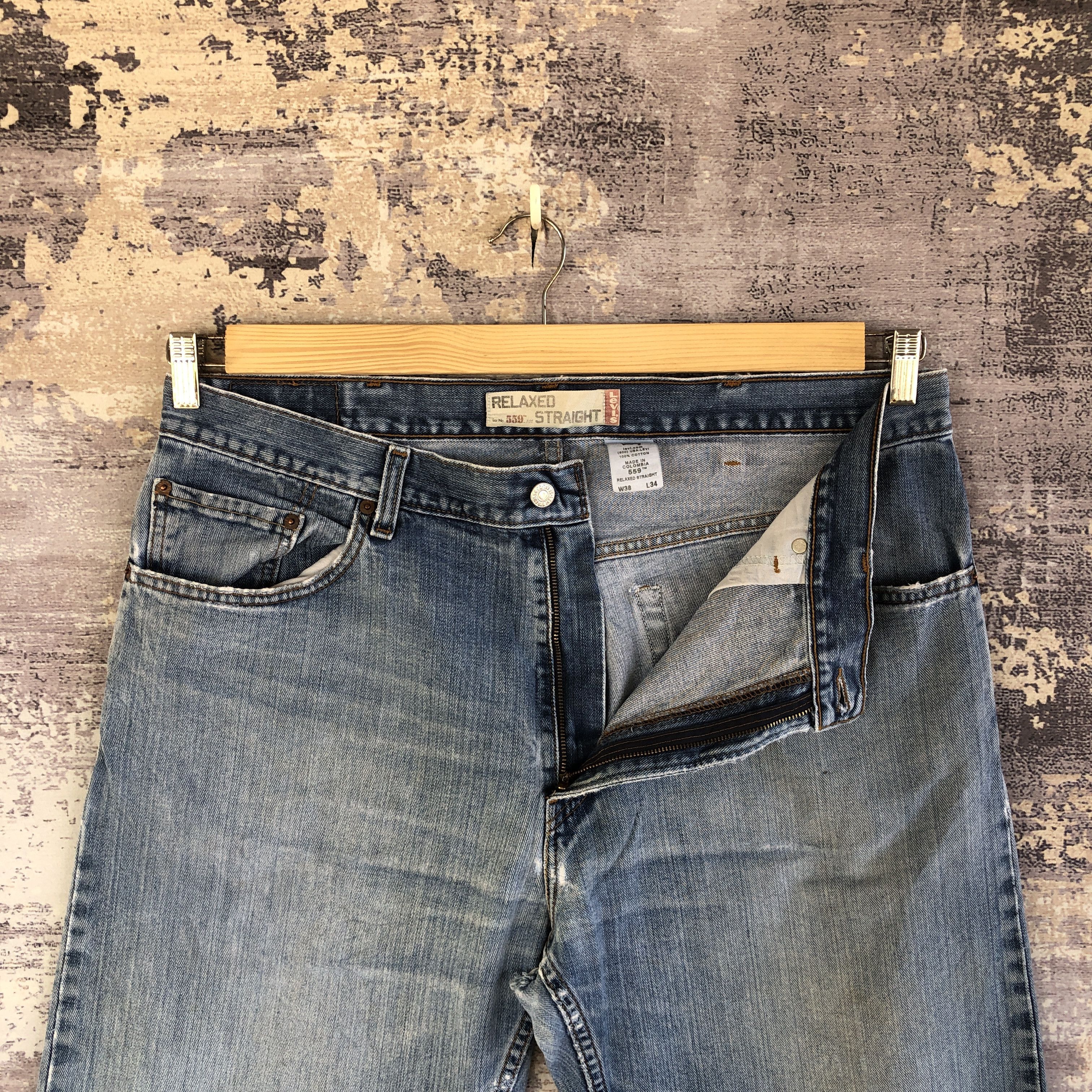 Levi's Vintage Levis Distressed Jeans Levi's Faded Light Wash Denim Size US 38 / EU 54 - 5 Thumbnail