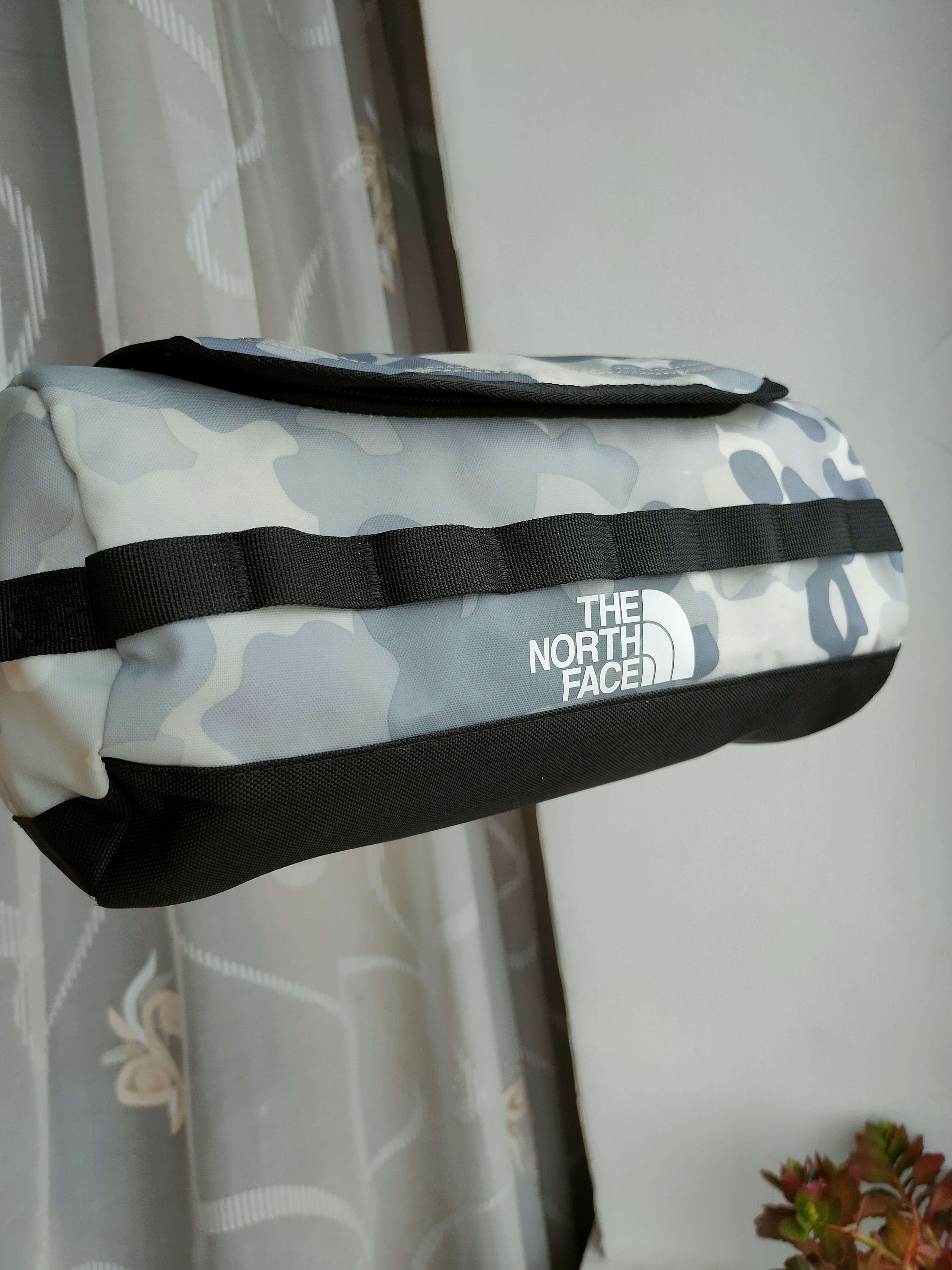 The North Face The North Face Cosmetic Bag Tnf men's cosmetics bug Size ONE SIZE - 10 Thumbnail