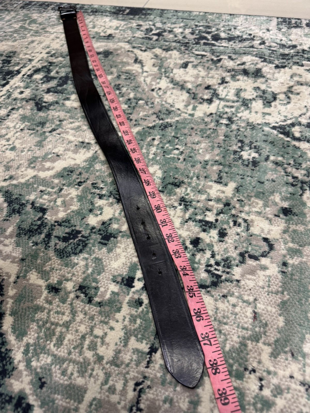 Hugo Boss HUGO BOSS NATIVE HORSE MOTIVE BUCKLE LEATHER BELT 31-35 Size 34 - 9 Thumbnail