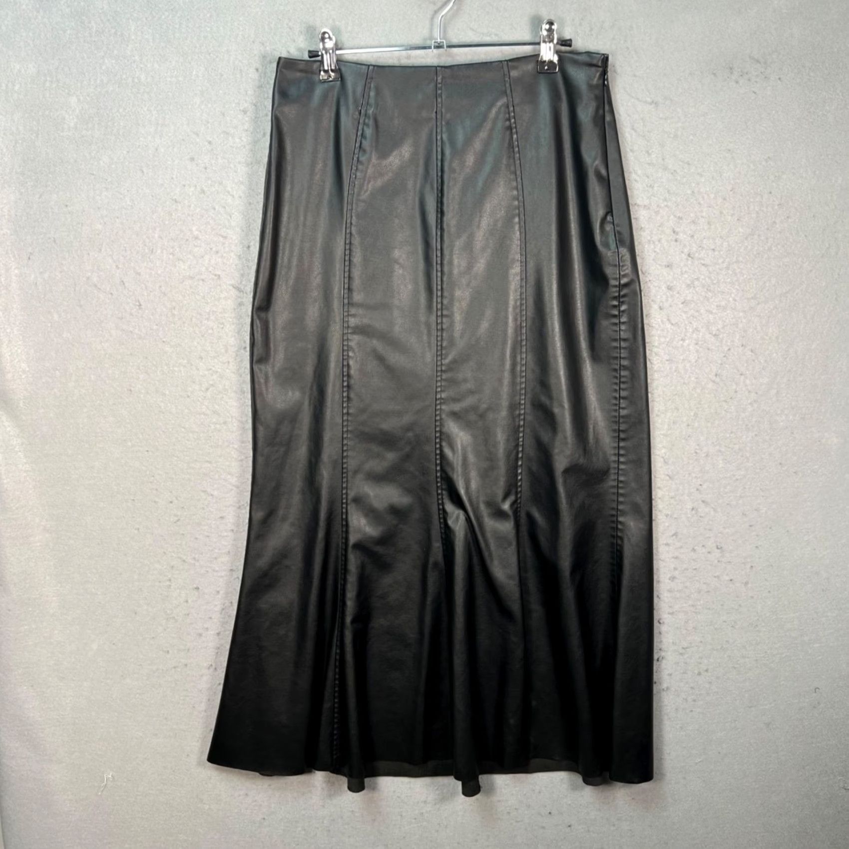 Zara Zara Womens Midi Skirt Black Faux Leather Paneled Flared Hem Size M Size 32" / US 10 / IT 46 - 2 Thumbnail