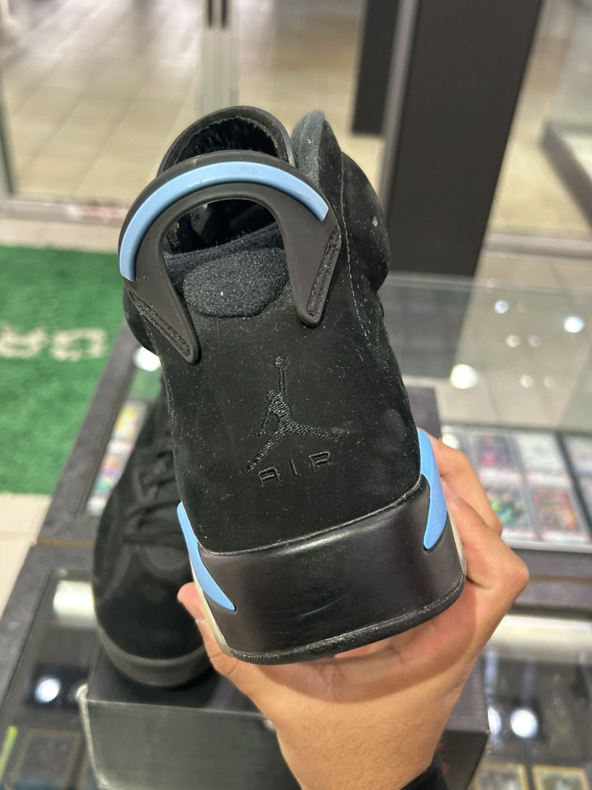 Jordan Brand Jordan 6 UNC 2015 Size US 12 / EU 45 - 3 Thumbnail