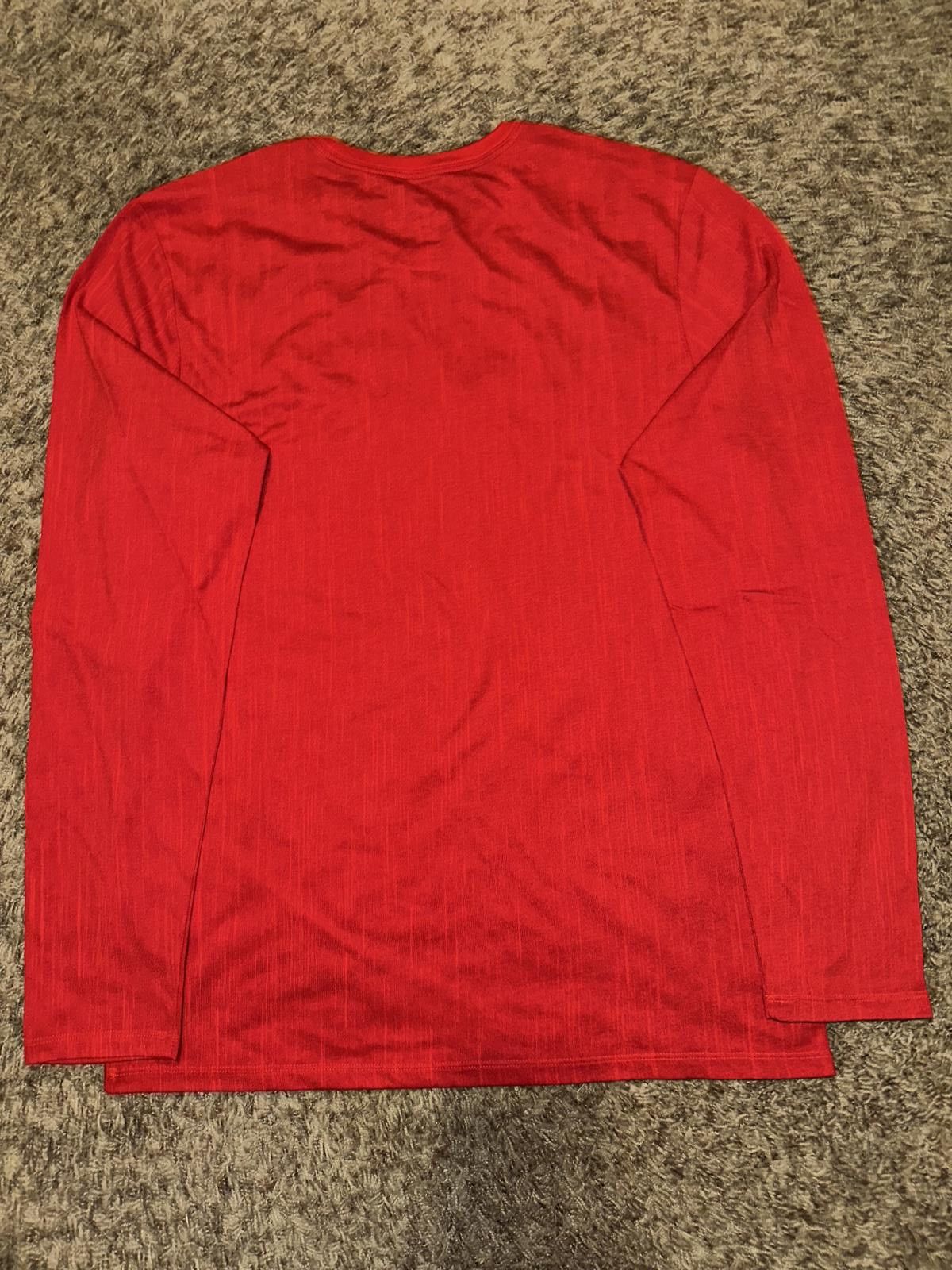 Nike Nike Men’s Basketball Icon Lightweight Stretch Long Sleeve Red Shirt Sample Size US L / EU 52-54 / 3 - 2 Thumbnail