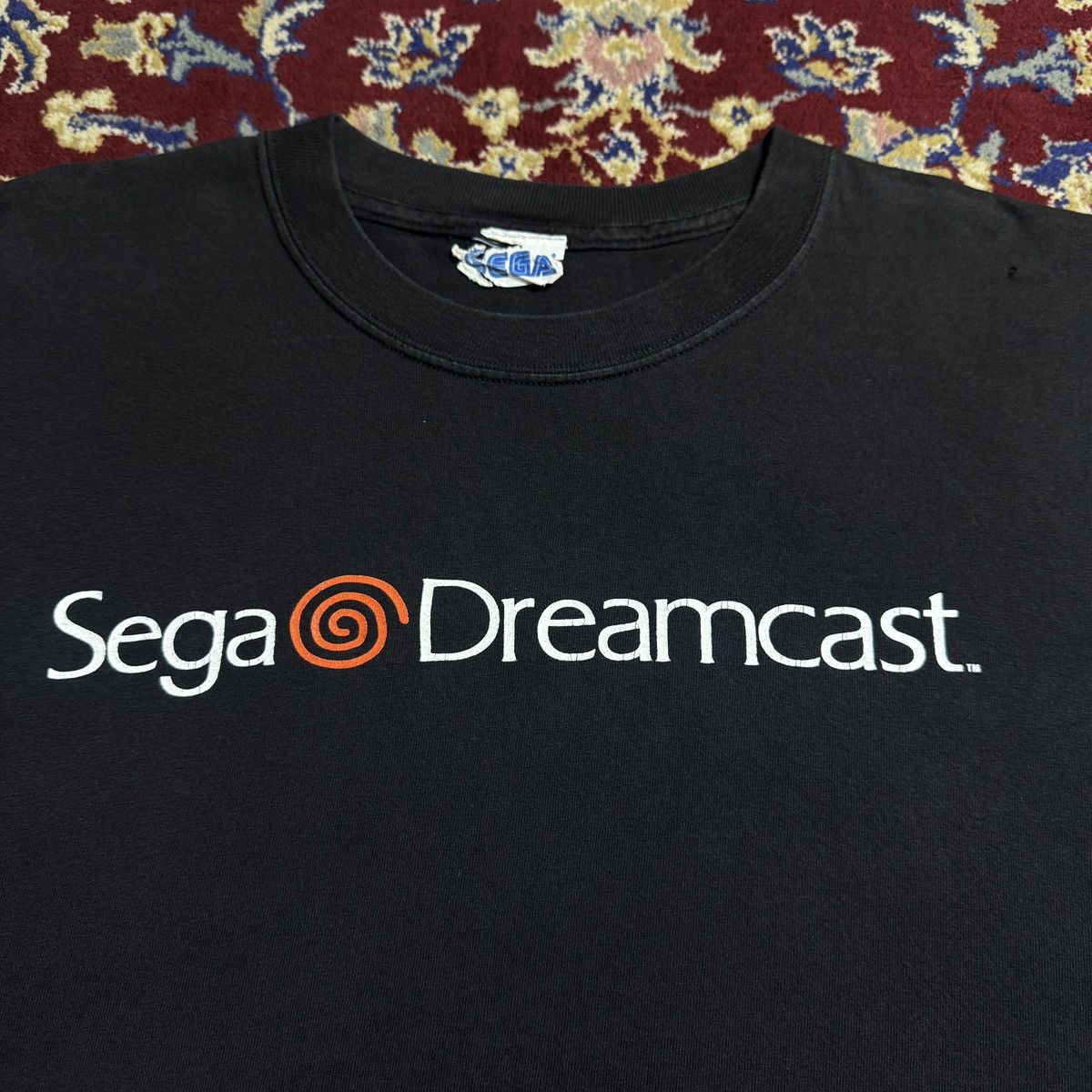 Vintage 1999 Sega Dreamcast logo video game promo tee 90s