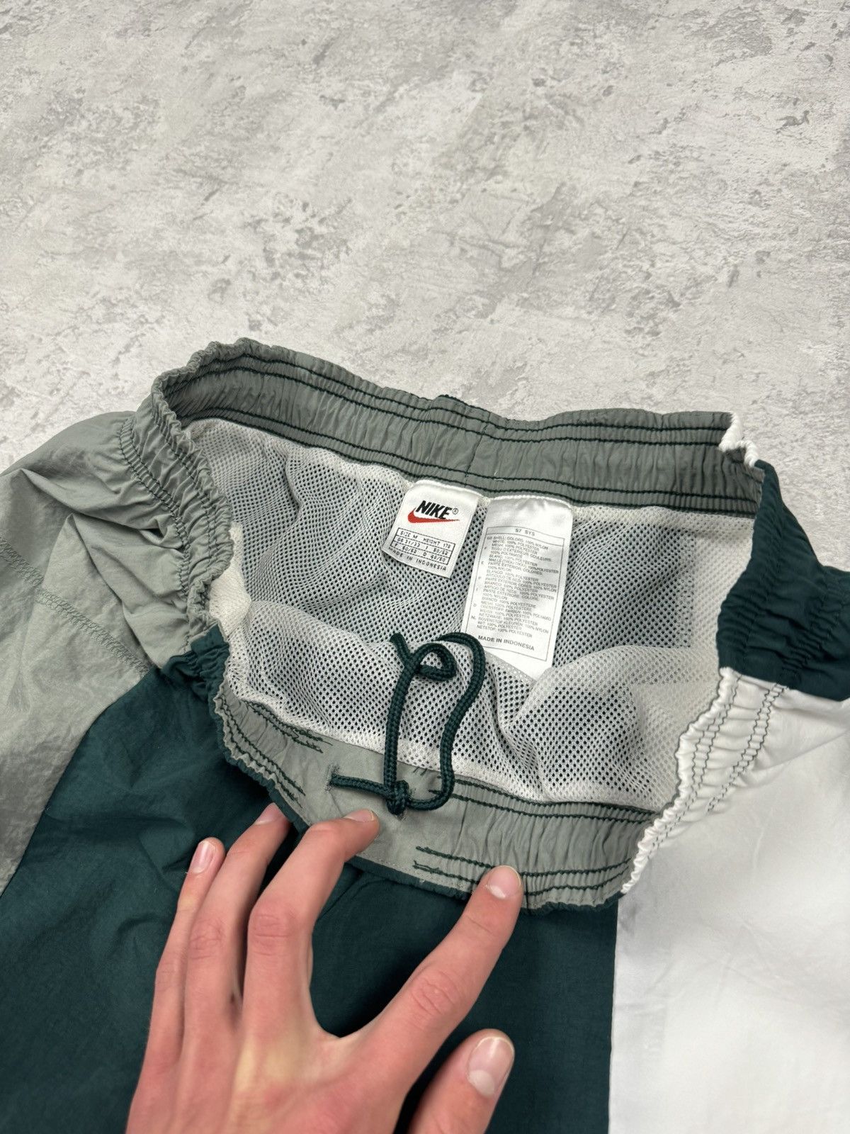 Nike Vintage Nike Y2K Shorts Size M Size US 31 - 8 Thumbnail