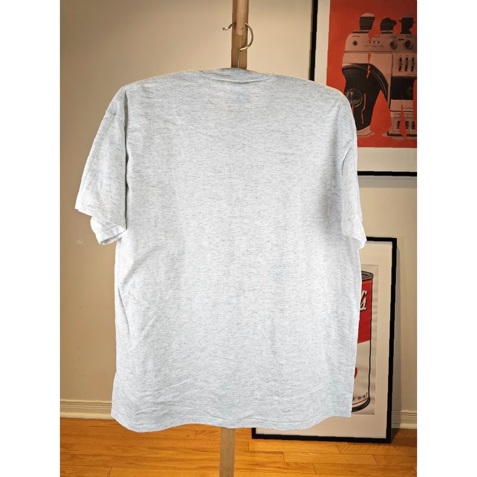 Vintage VINTAGE 90' HOLLYWOOD CALIFORNIA SINGLE STITCH GRAY PAPER THIN T-SHIRT SZ XL Shirt Men XL Gray Cotton T-Shirt Vintage 90s Mens XL Size US XL / EU 56 / 4 - 7 Thumbnail