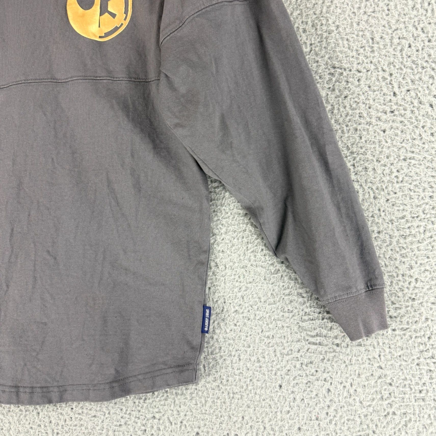 Disney Disney Spirit Jersey Galaxy's Edge Star Wars T-Shirt Womens XS Gray LS Size XS / US 0-2 / IT 36-38 - 3 Thumbnail