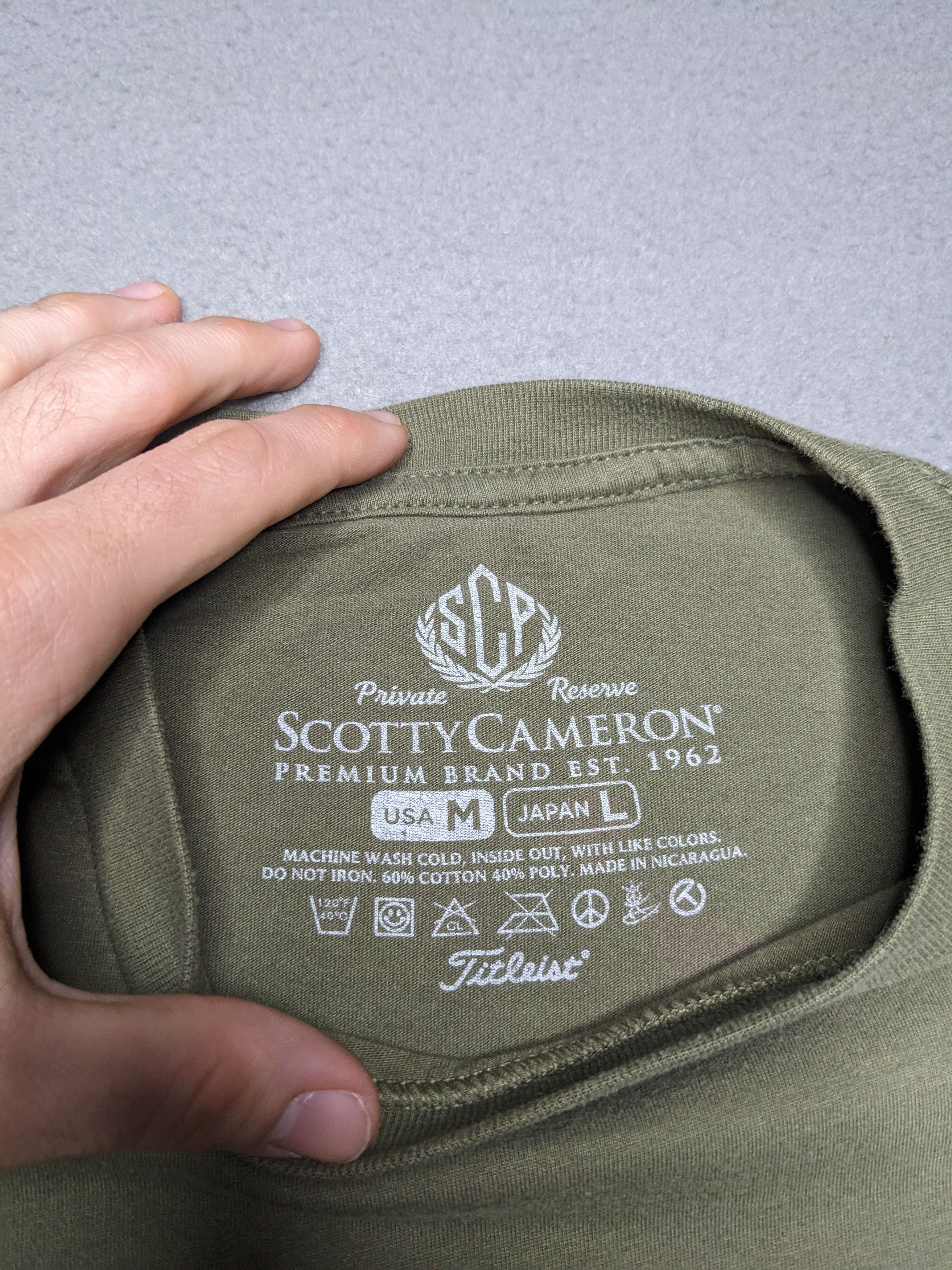 Titleist Scotty Cameron Peace Surfer Graphic T-shirt Size Medium Golf Size US M / EU 48-50 / 2 - 8 Thumbnail