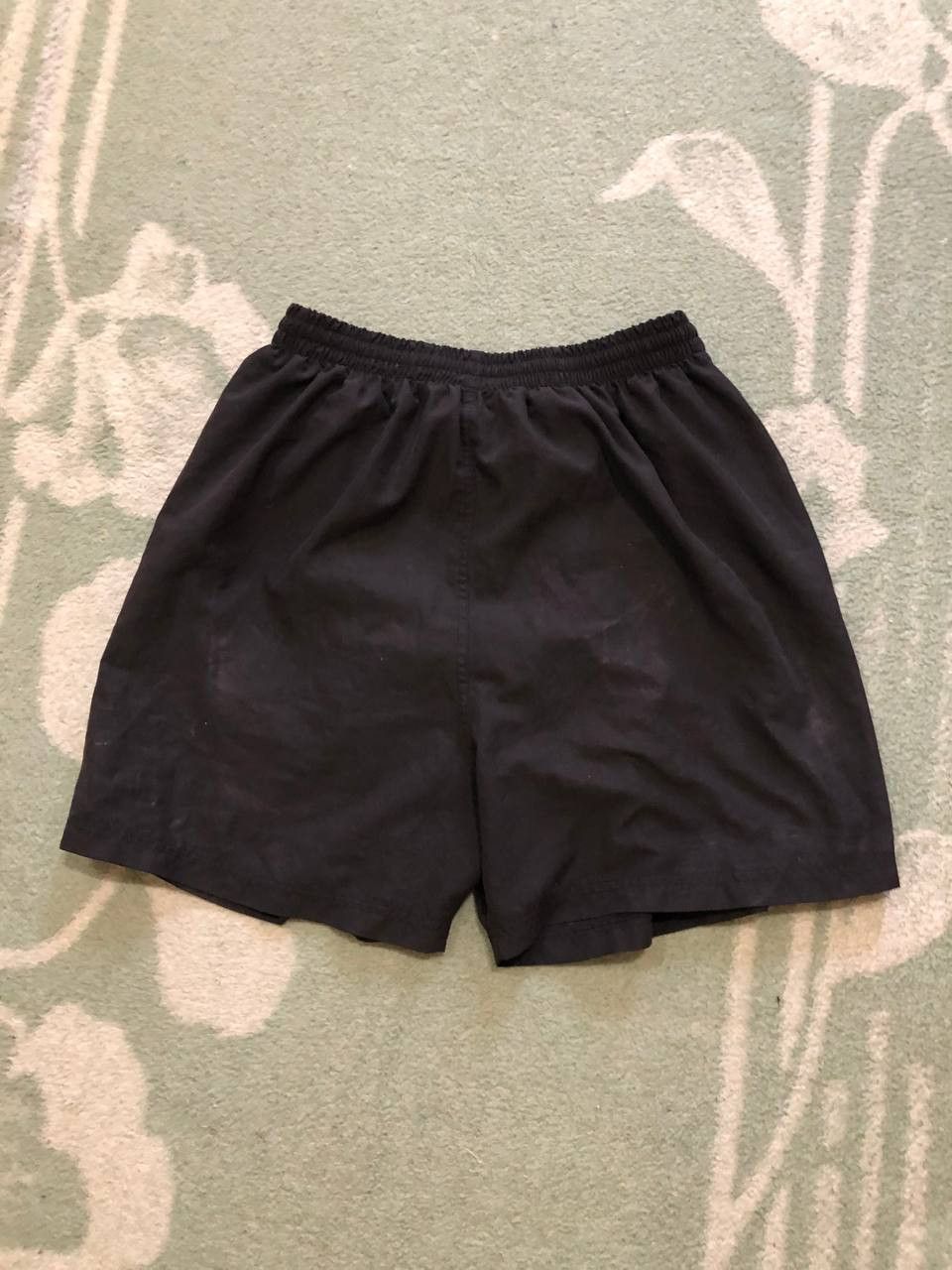 Umbro Vintage 90s Umbro shorts streetwear monogrammed y2k Size US 34 / EU 50 - 20 Thumbnail