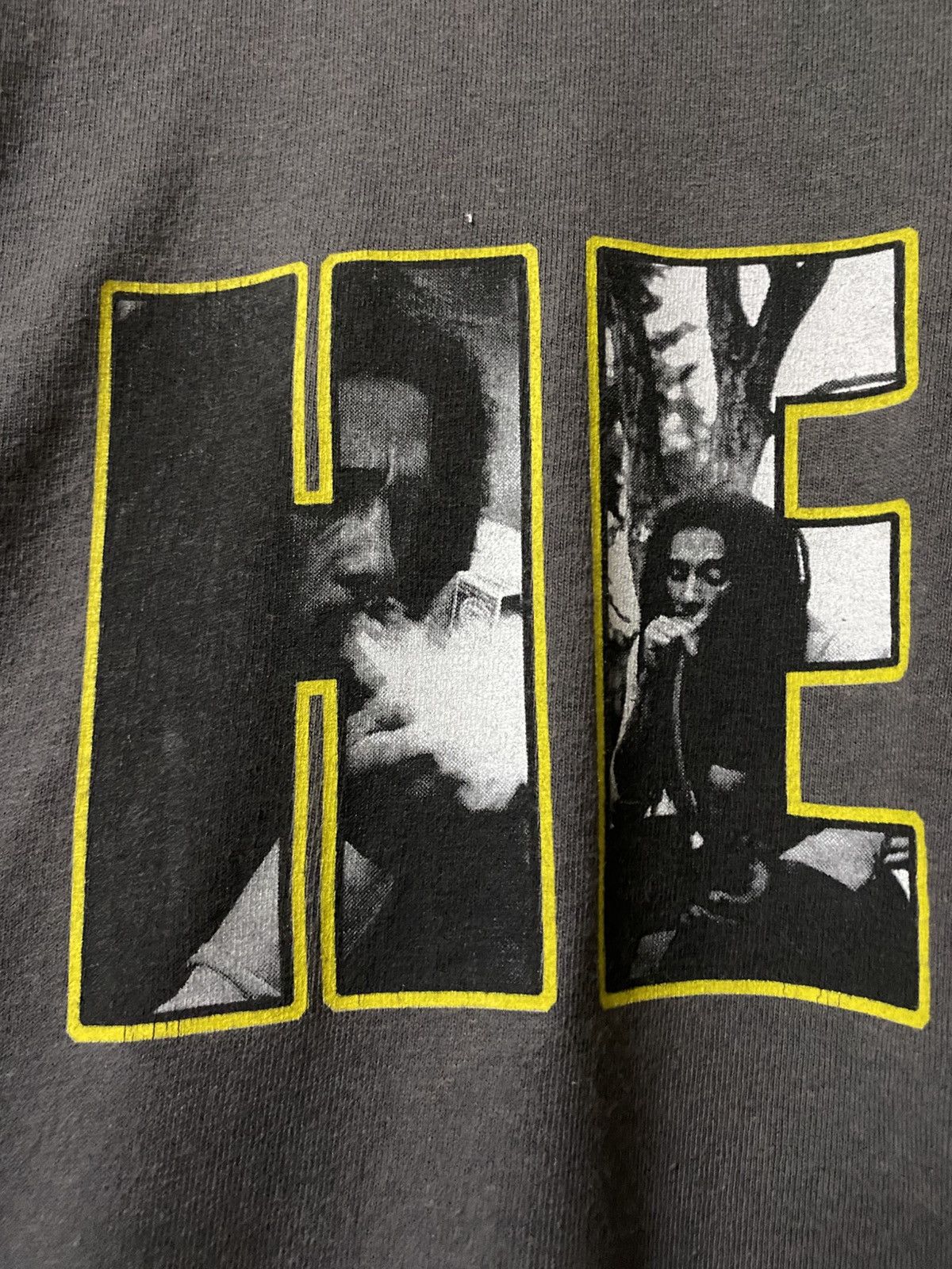 Vintage Vintage 2004 Bob Marley Herb Tshirt Size US L / EU 52-54 / 3 - 3 Thumbnail